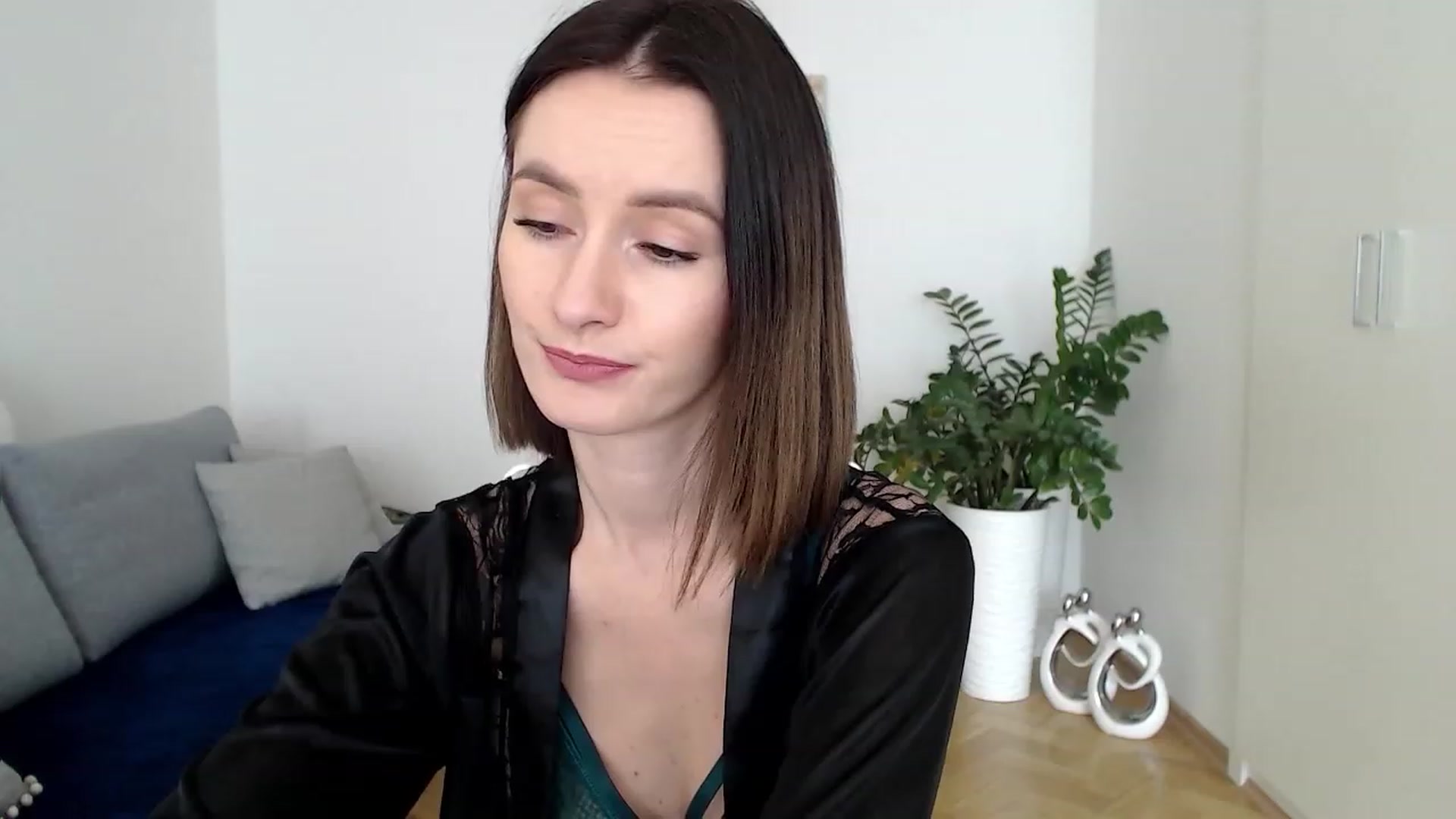Gallery image thumbnail from PerlaBella's myfreecams stream on, 05/05/2023, 12:14 image 15 of 20