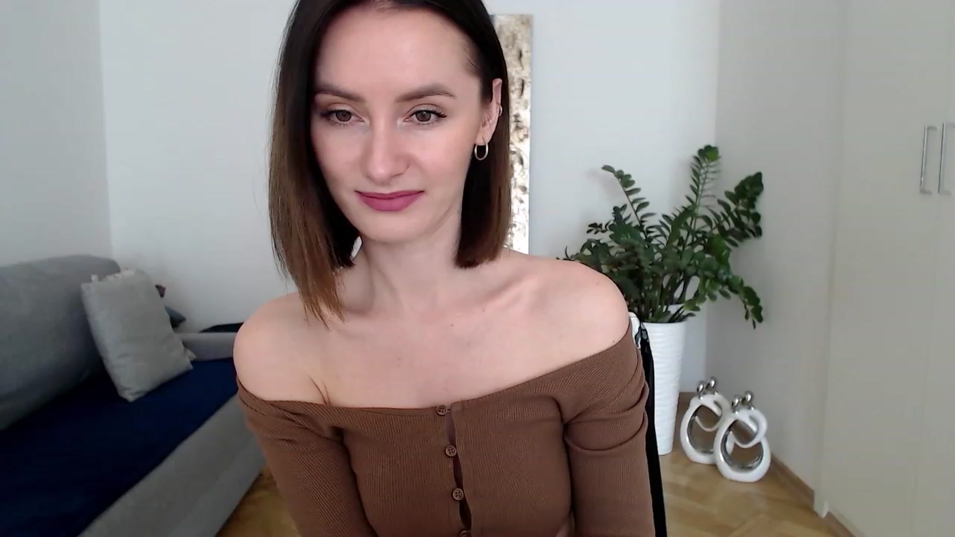 Gallery image thumbnail from PerlaBella's myfreecams stream on, 05/11/2023, 10:48 image 1 of 20