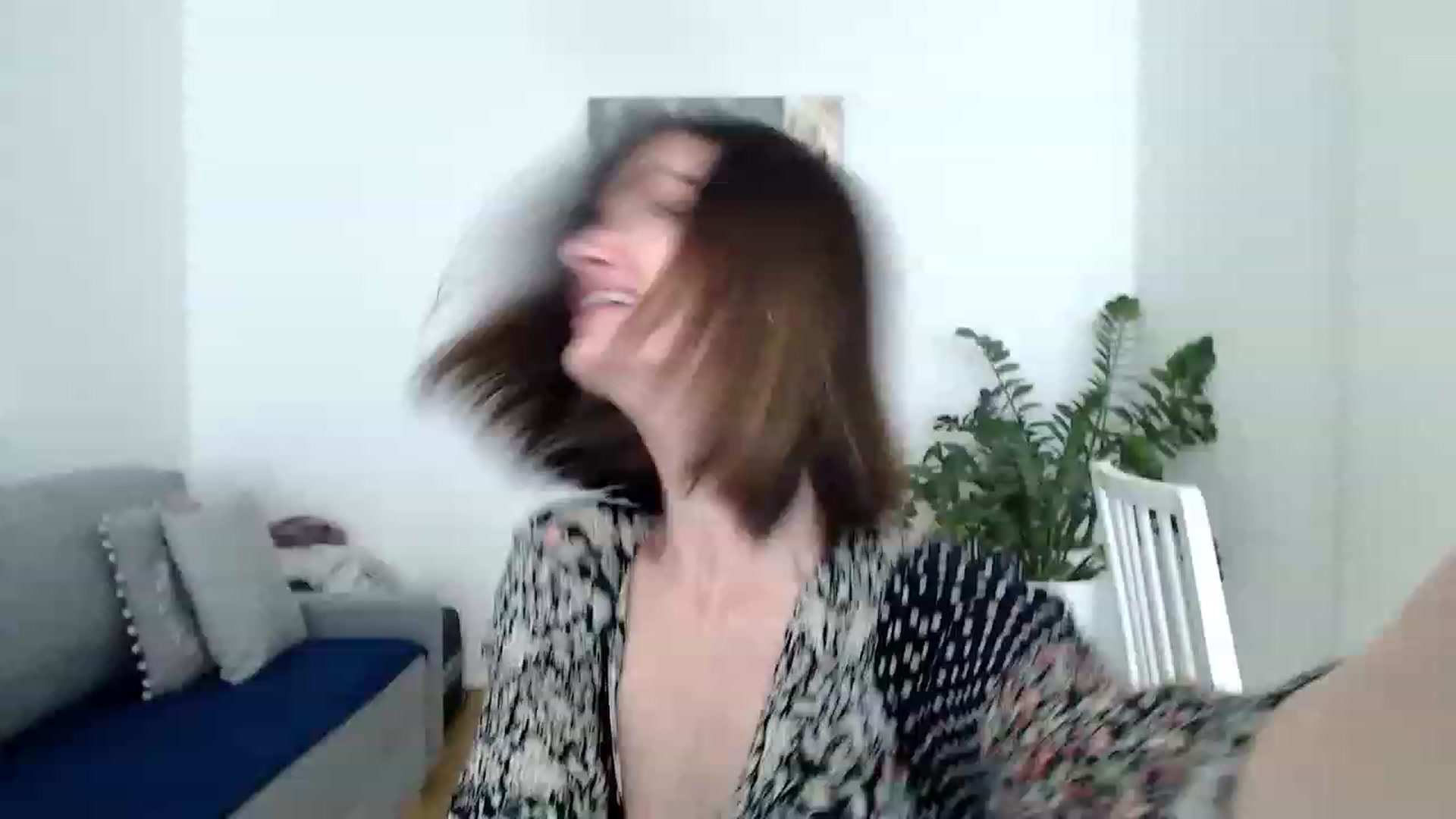 Gallery image thumbnail from PerlaBella's myfreecams stream on, 05/18/2023, 12:38 image 10 of 20