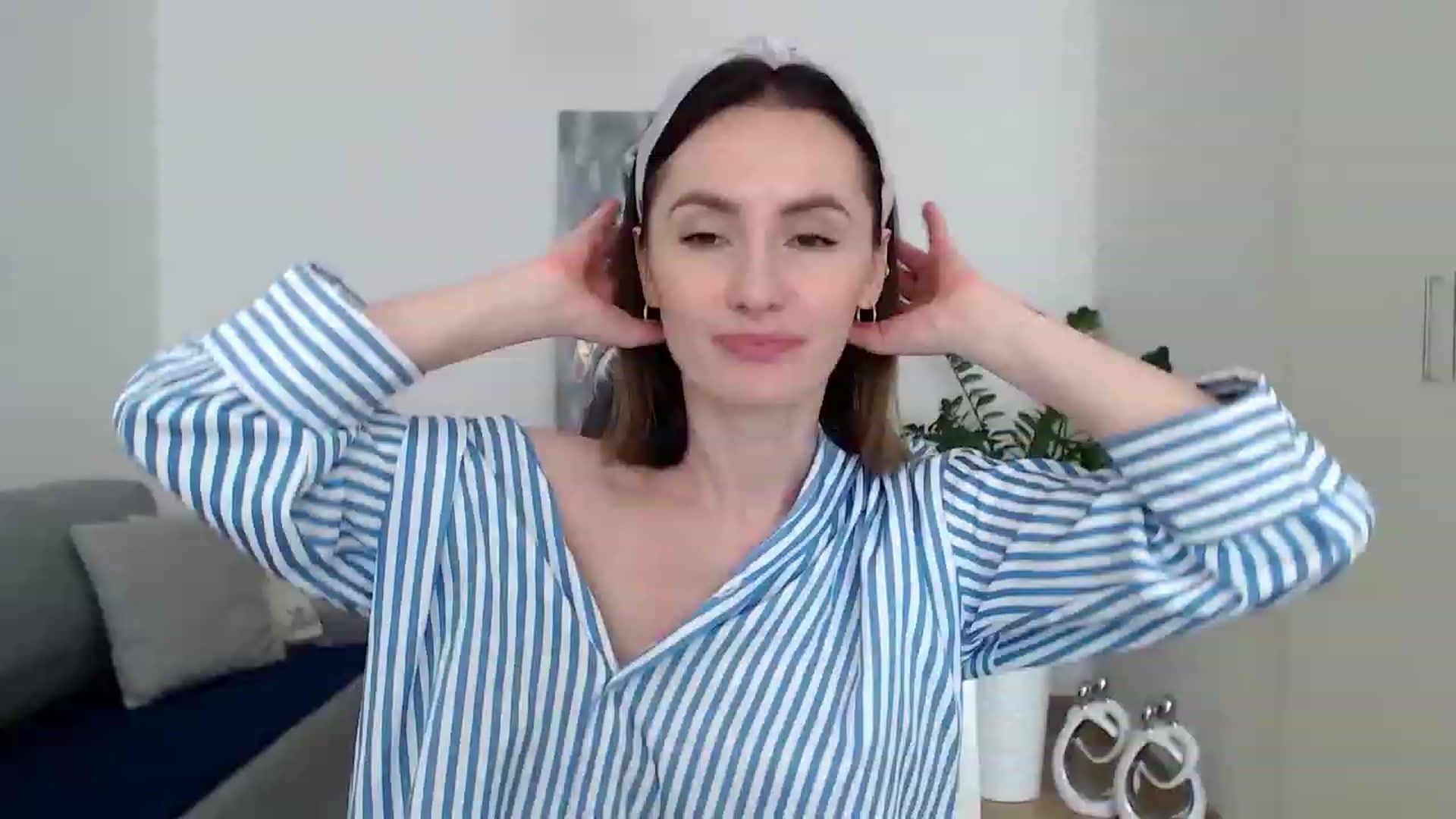 Gallery image thumbnail from PerlaBella's myfreecams stream on, 05/23/2023, 11:19 image 4 of 20