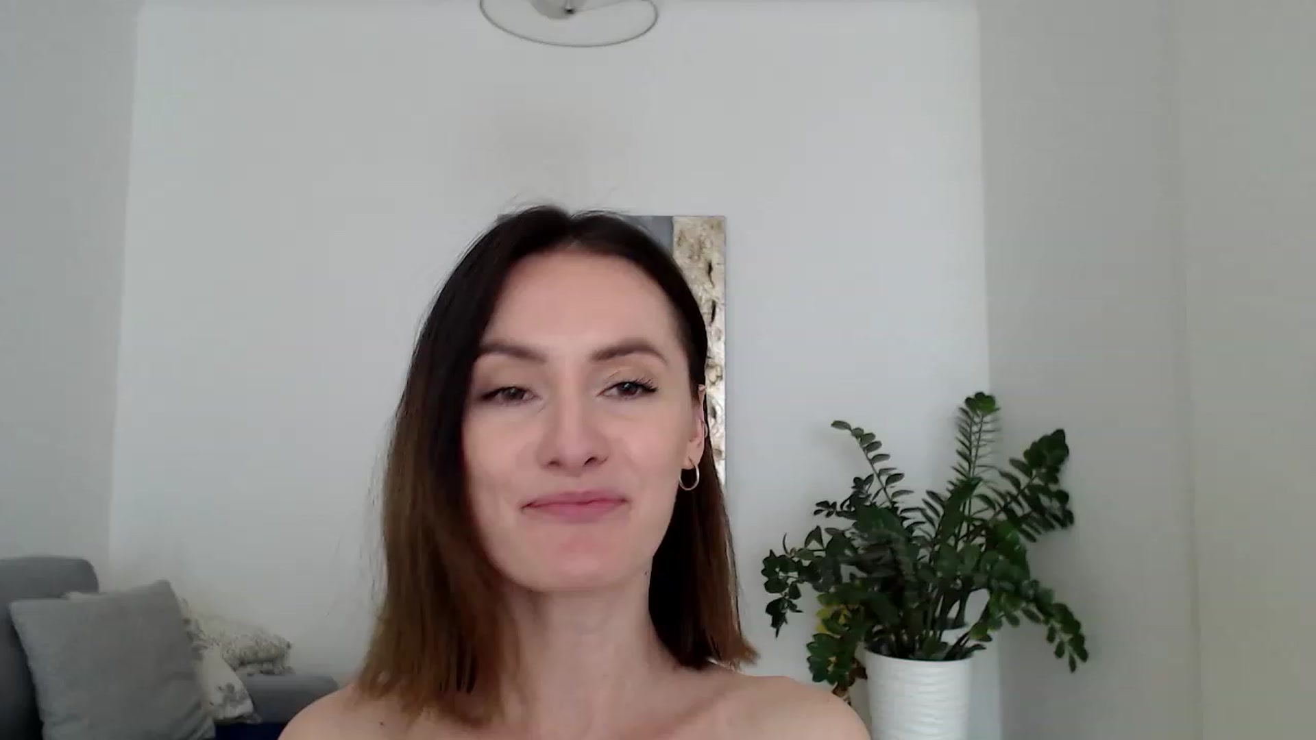 Gallery image thumbnail from PerlaBella's myfreecams stream on, 05/23/2023, 12:11 image 3 of 20