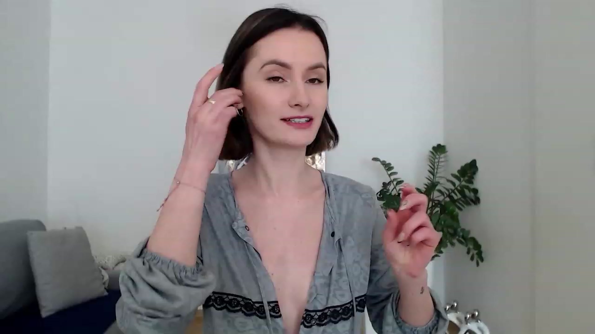 Gallery image thumbnail from PerlaBella's myfreecams stream on, 05/30/2023, 10:25 image 1 of 20