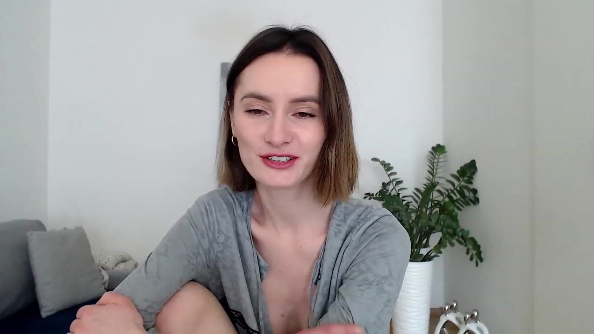 Gallery image thumbnail from PerlaBella's myfreecams stream on, 05/30/2023, 10:25 image 2 of 20