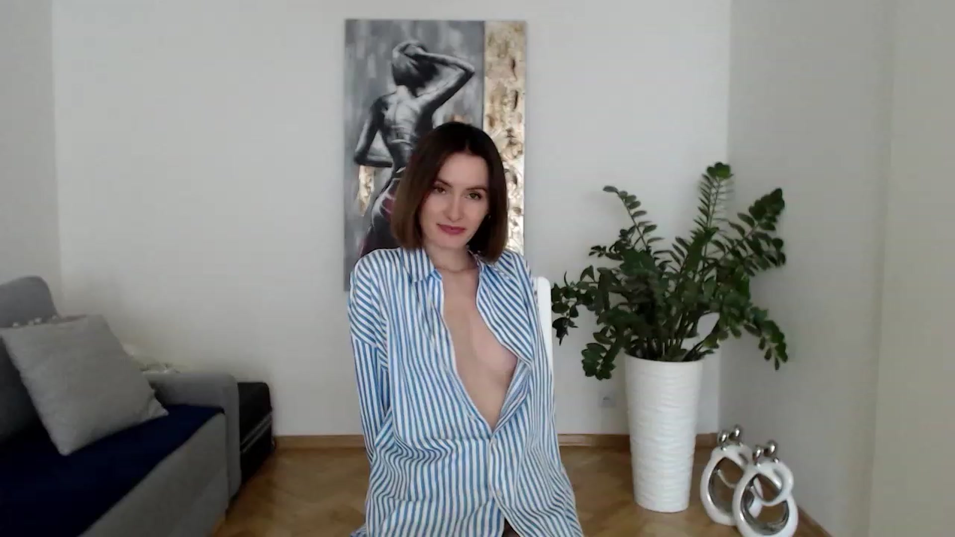Gallery image thumbnail from PerlaBella's myfreecams stream on, 05/31/2023, 14:15 image 1 of 20