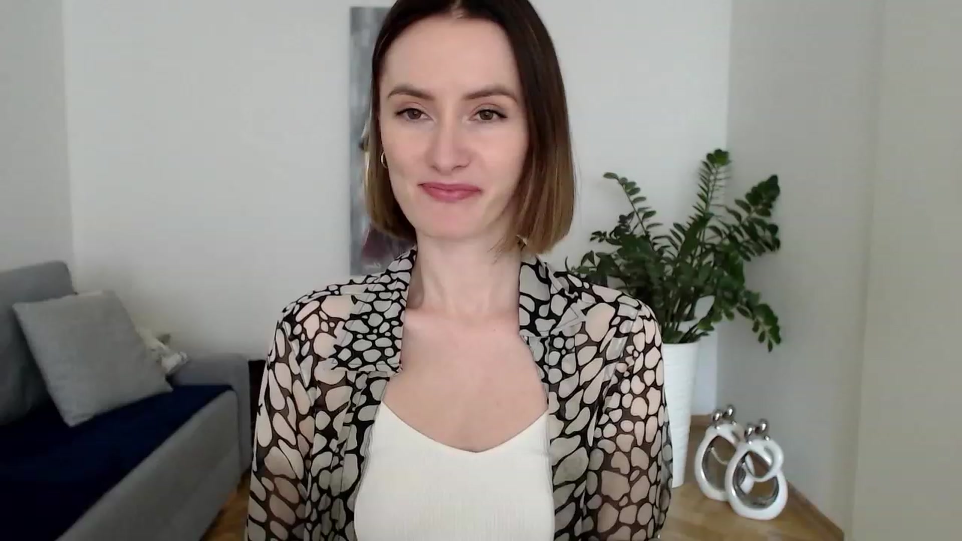 Gallery image thumbnail from PerlaBella's myfreecams stream on, 06/01/2023, 13:42 image 2 of 20
