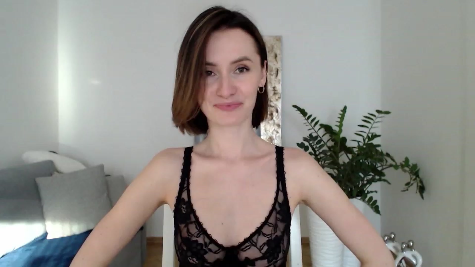 Gallery image thumbnail from PerlaBella's myfreecams stream on, 06/05/2023, 17:10 image 16 of 20