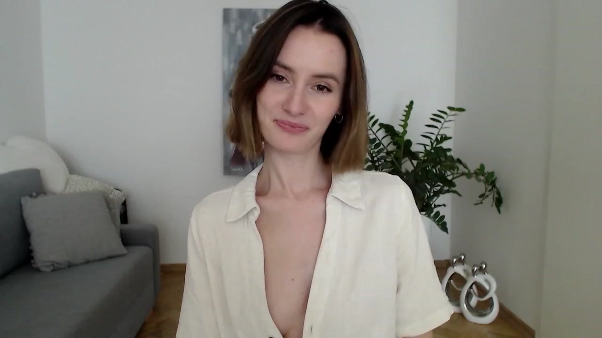 Gallery image thumbnail from PerlaBella's myfreecams stream on, 06/07/2023, 13:01 image 17 of 20