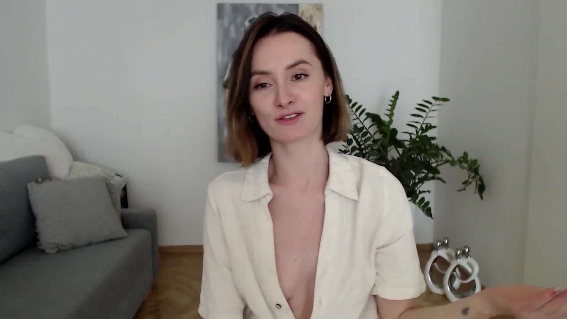 Gallery image thumbnail from PerlaBella's myfreecams stream on, 06/07/2023, 13:55 image 9 of 20