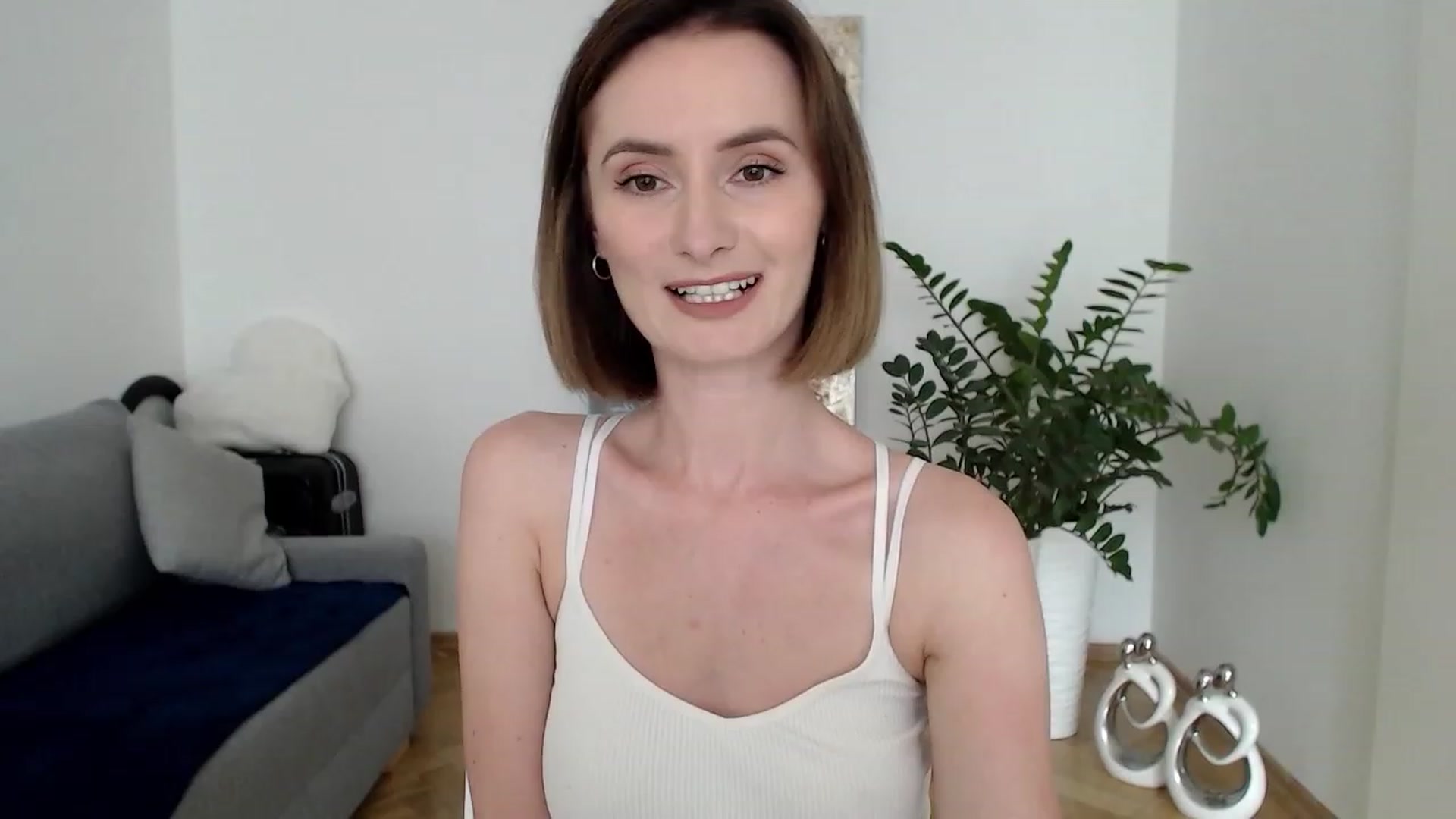 Gallery image thumbnail from PerlaBella's myfreecams stream on, 06/22/2023, 15:26 image 1 of 20
