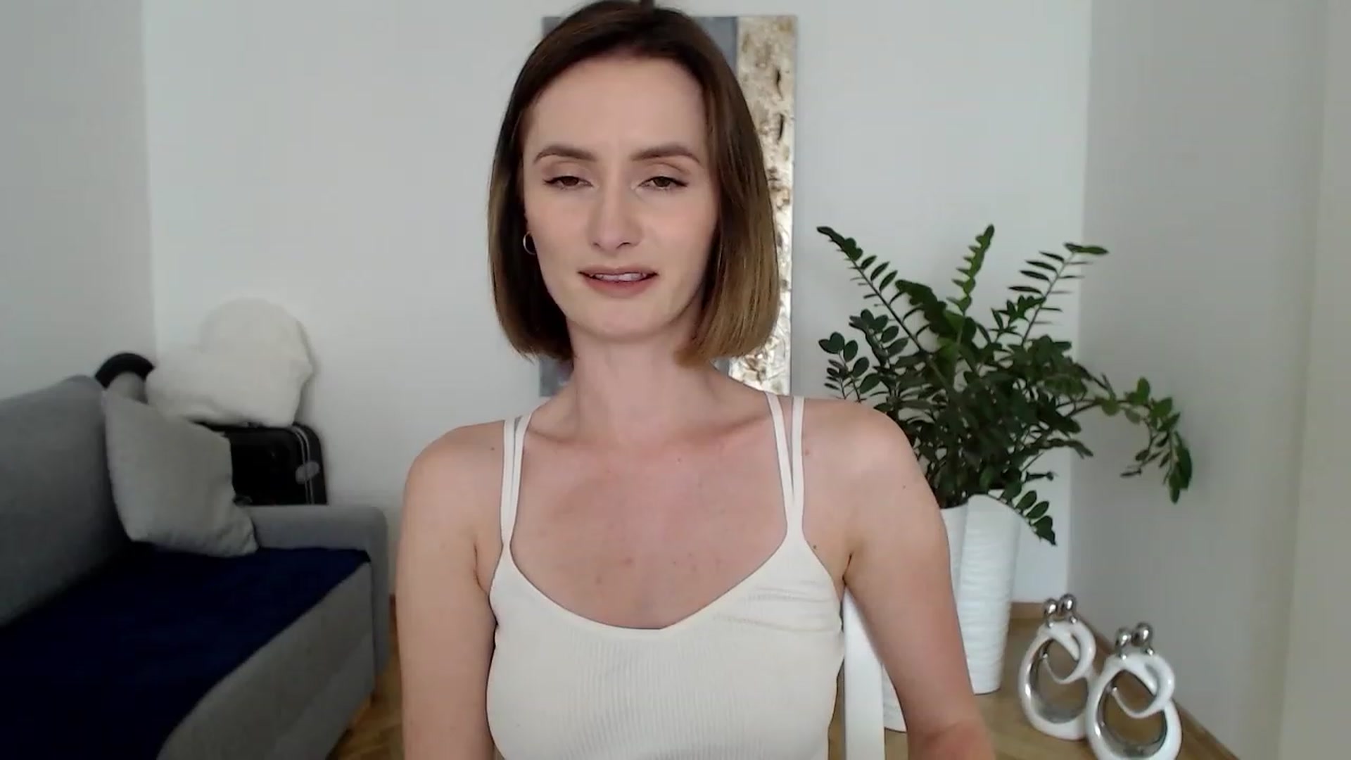 Gallery image thumbnail from PerlaBella's myfreecams stream on, 06/22/2023, 15:26 image 17 of 20