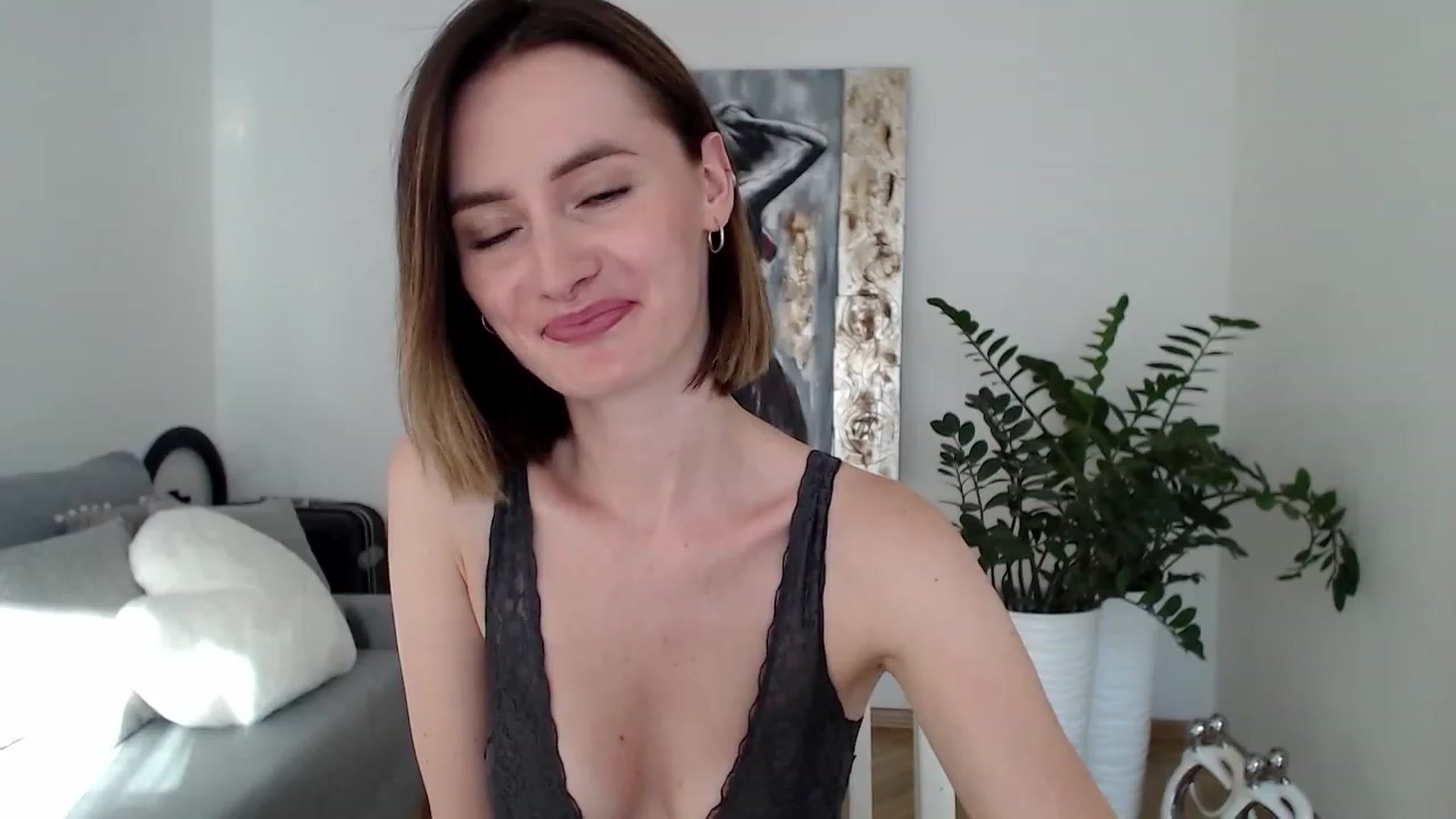 Gallery image thumbnail from PerlaBella's myfreecams stream on, 06/26/2023, 17:15 image 19 of 20
