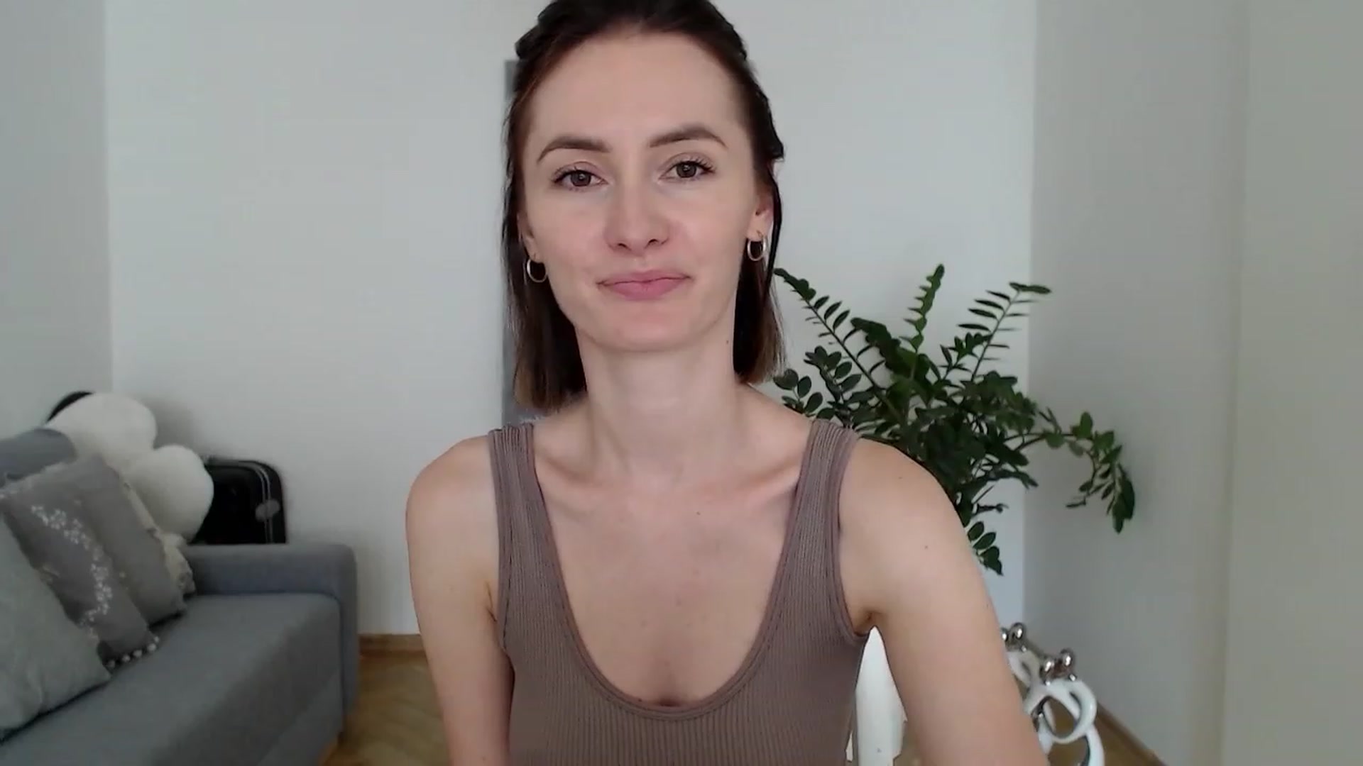 Gallery image thumbnail from PerlaBella's myfreecams stream on, 06/27/2023, 16:16 image 10 of 20