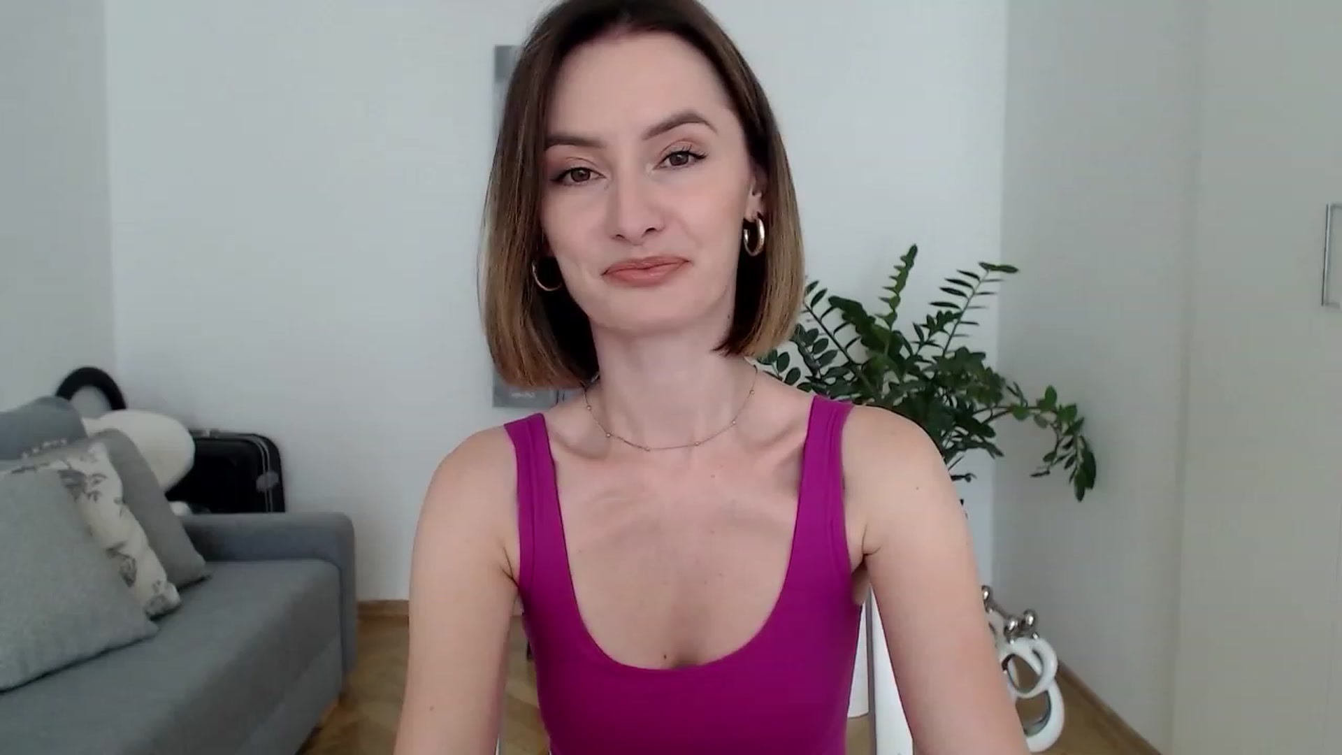 Gallery image thumbnail from PerlaBella's myfreecams stream on, 06/28/2023, 10:52 image 3 of 20