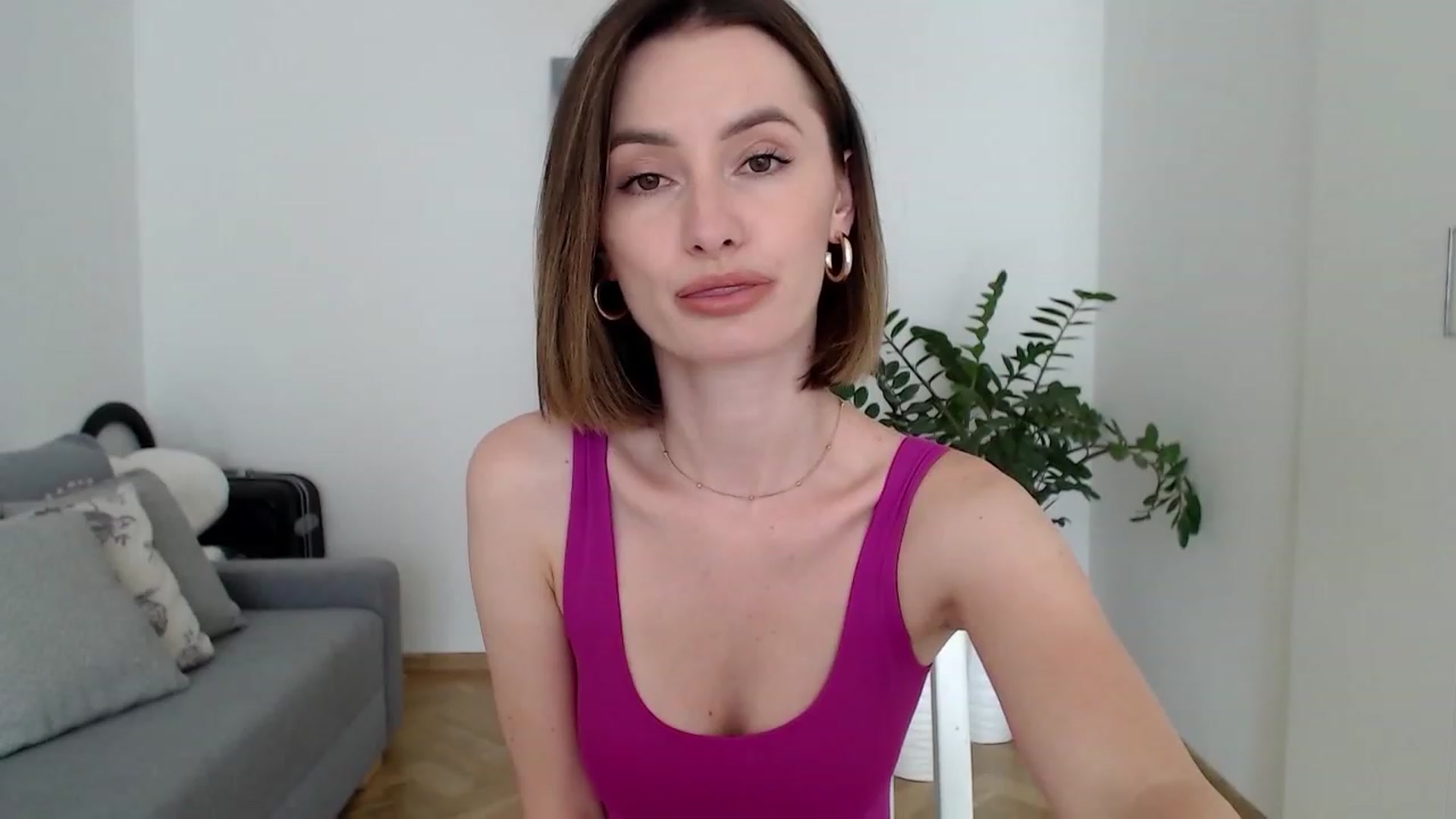 Gallery image thumbnail from PerlaBella's myfreecams stream on, 06/28/2023, 10:52 image 6 of 20