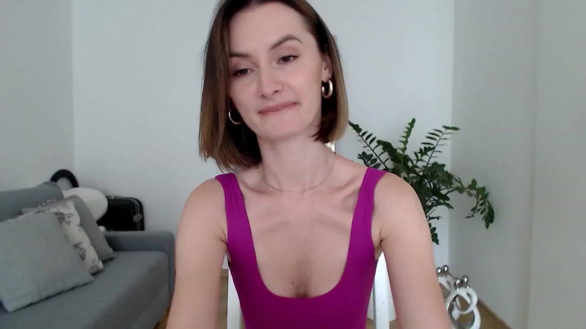 Gallery image thumbnail from PerlaBella's myfreecams stream on, 06/28/2023, 11:36 image 10 of 20