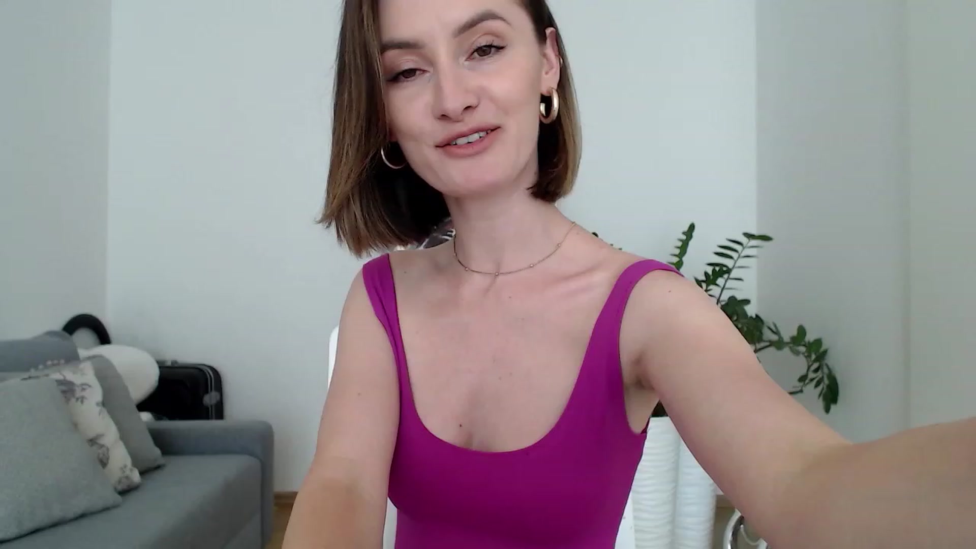 Gallery image thumbnail from PerlaBella's myfreecams stream on, 06/28/2023, 11:36 image 2 of 20