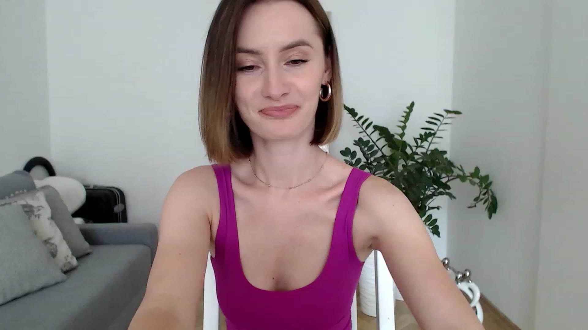 Gallery image thumbnail from PerlaBella's myfreecams stream on, 06/28/2023, 11:36 image 18 of 20