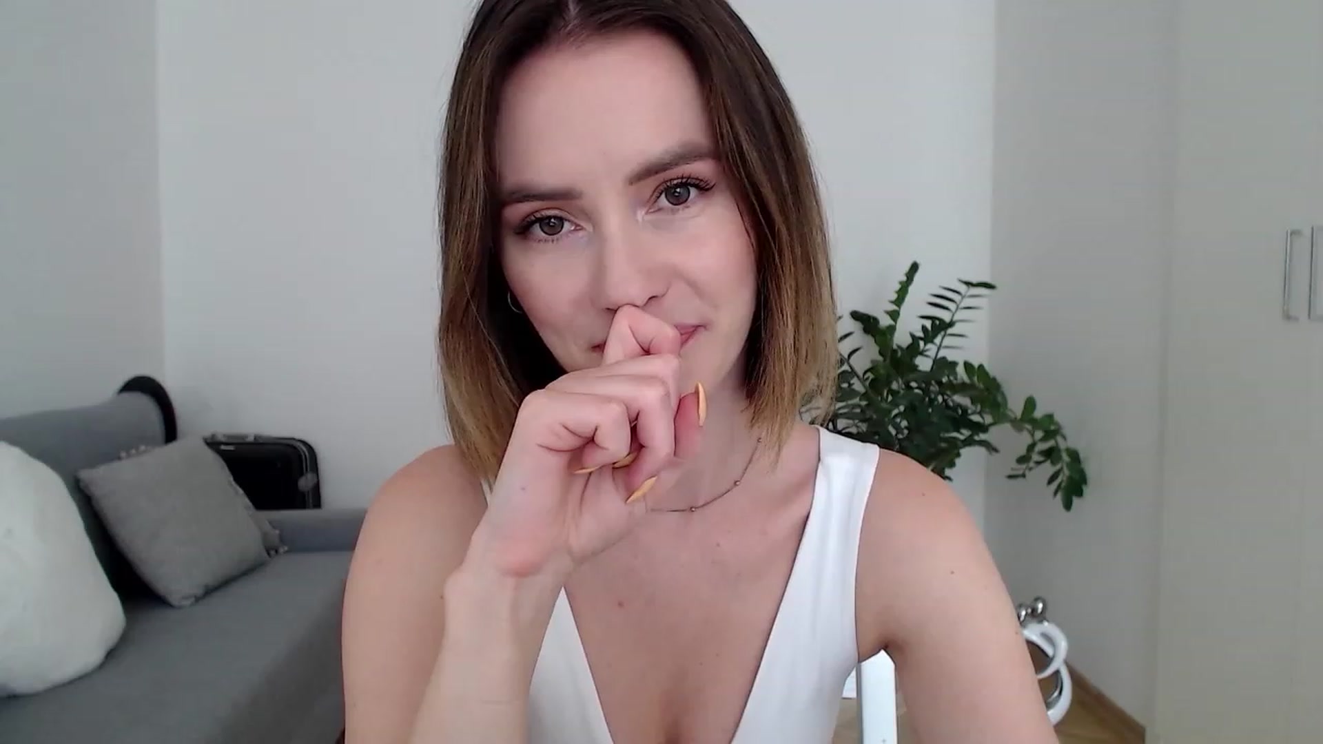 Gallery image thumbnail from PerlaBella's myfreecams stream on, 07/14/2023, 12:20 image 5 of 20