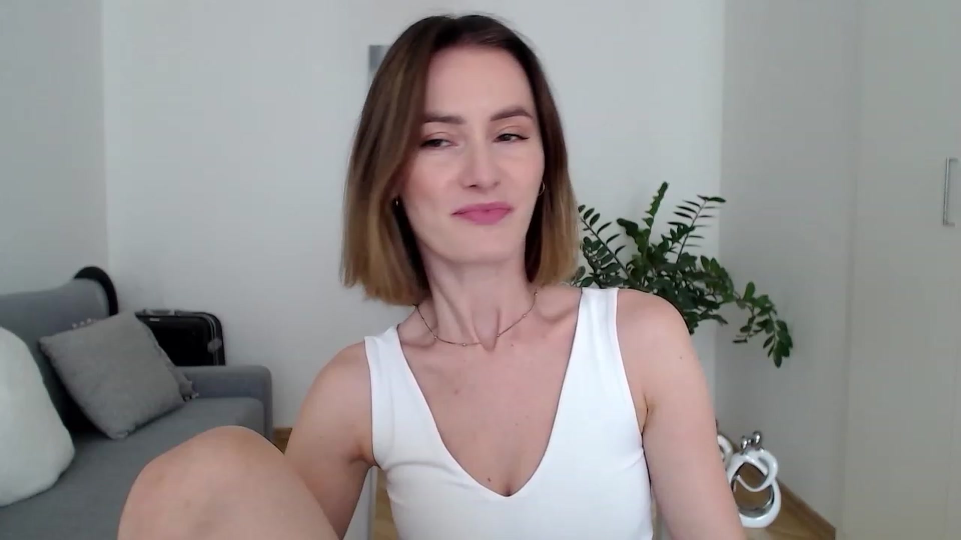 Gallery image thumbnail from PerlaBella's myfreecams stream on, 07/14/2023, 12:20 image 16 of 20