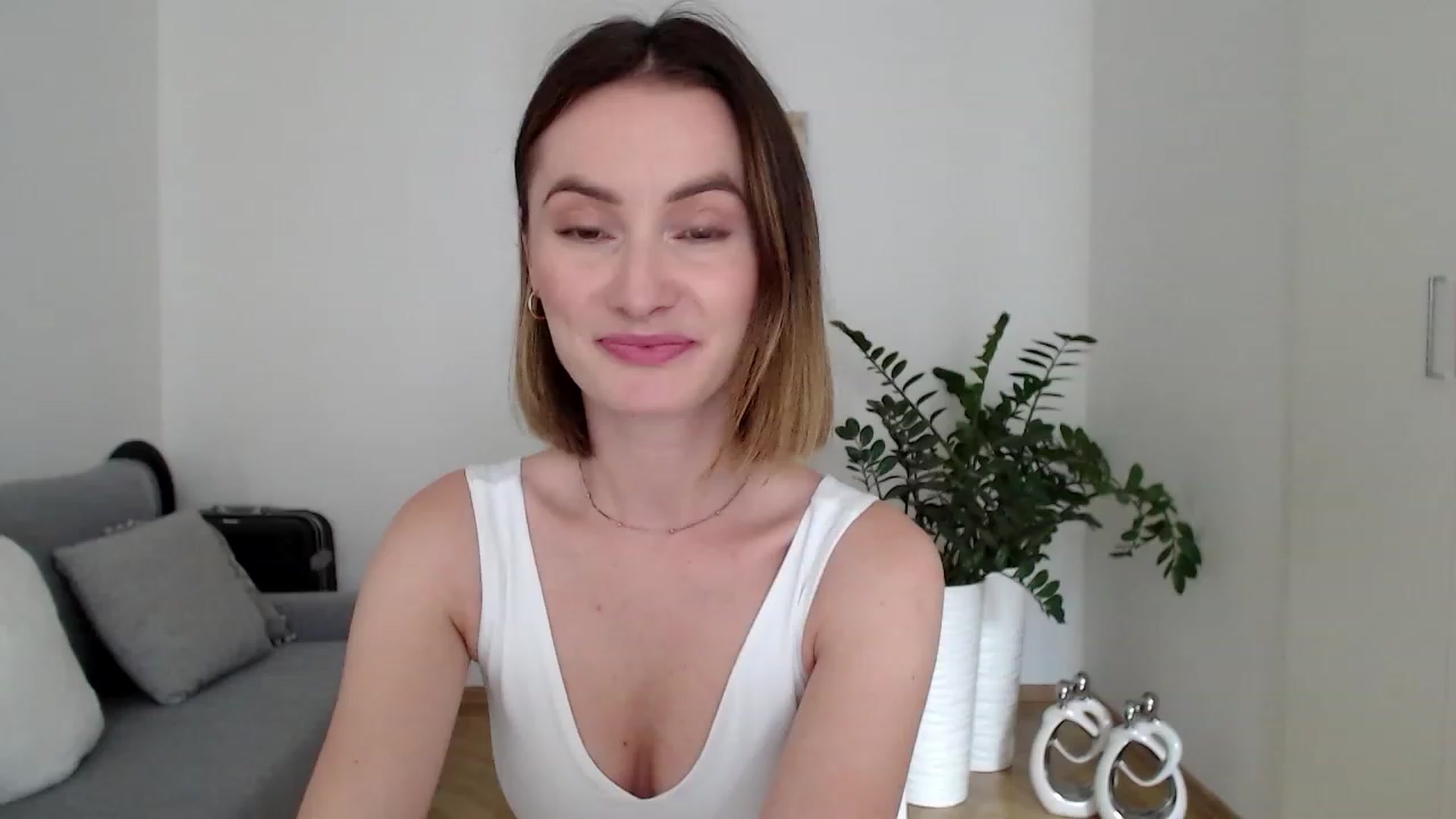 Gallery image thumbnail from PerlaBella's myfreecams stream on, 07/14/2023, 13:16 image 1 of 20