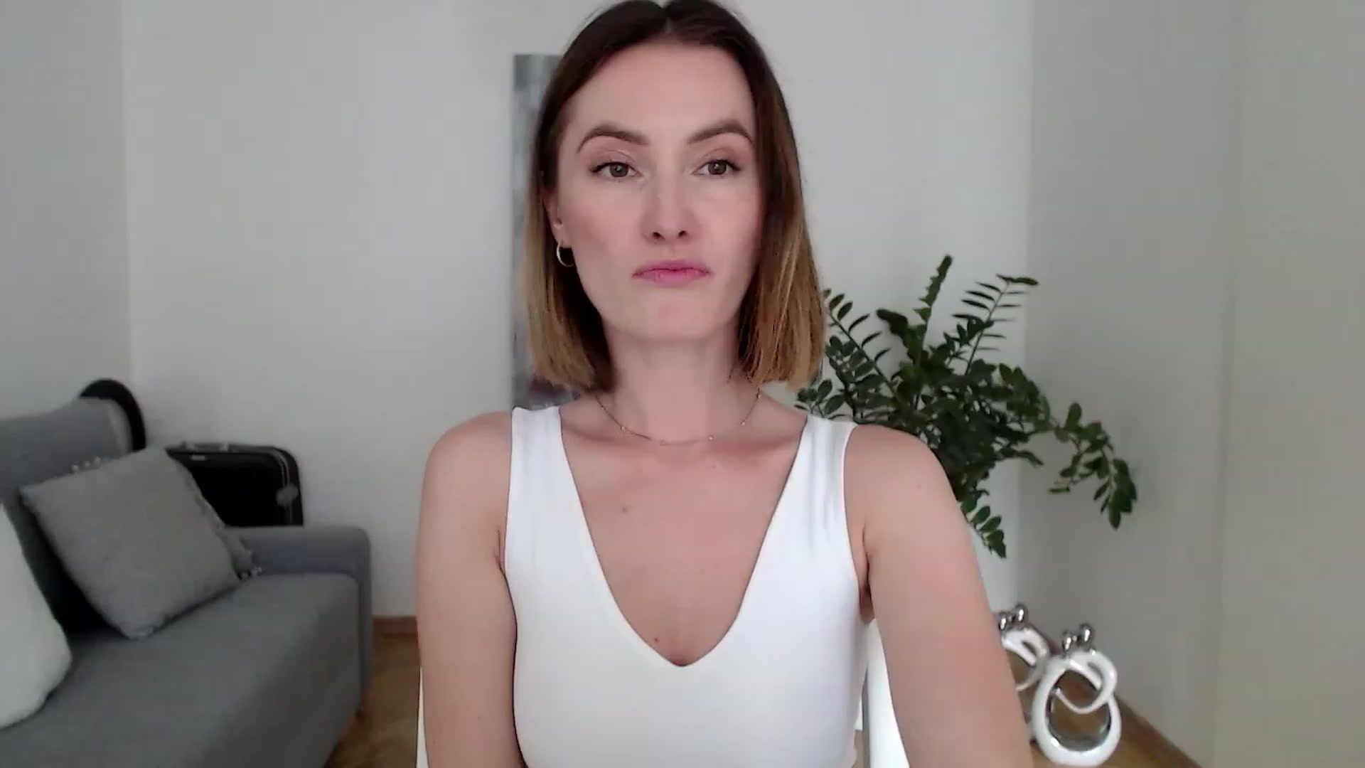 Gallery image thumbnail from PerlaBella's myfreecams stream on, 07/14/2023, 13:16 image 13 of 20