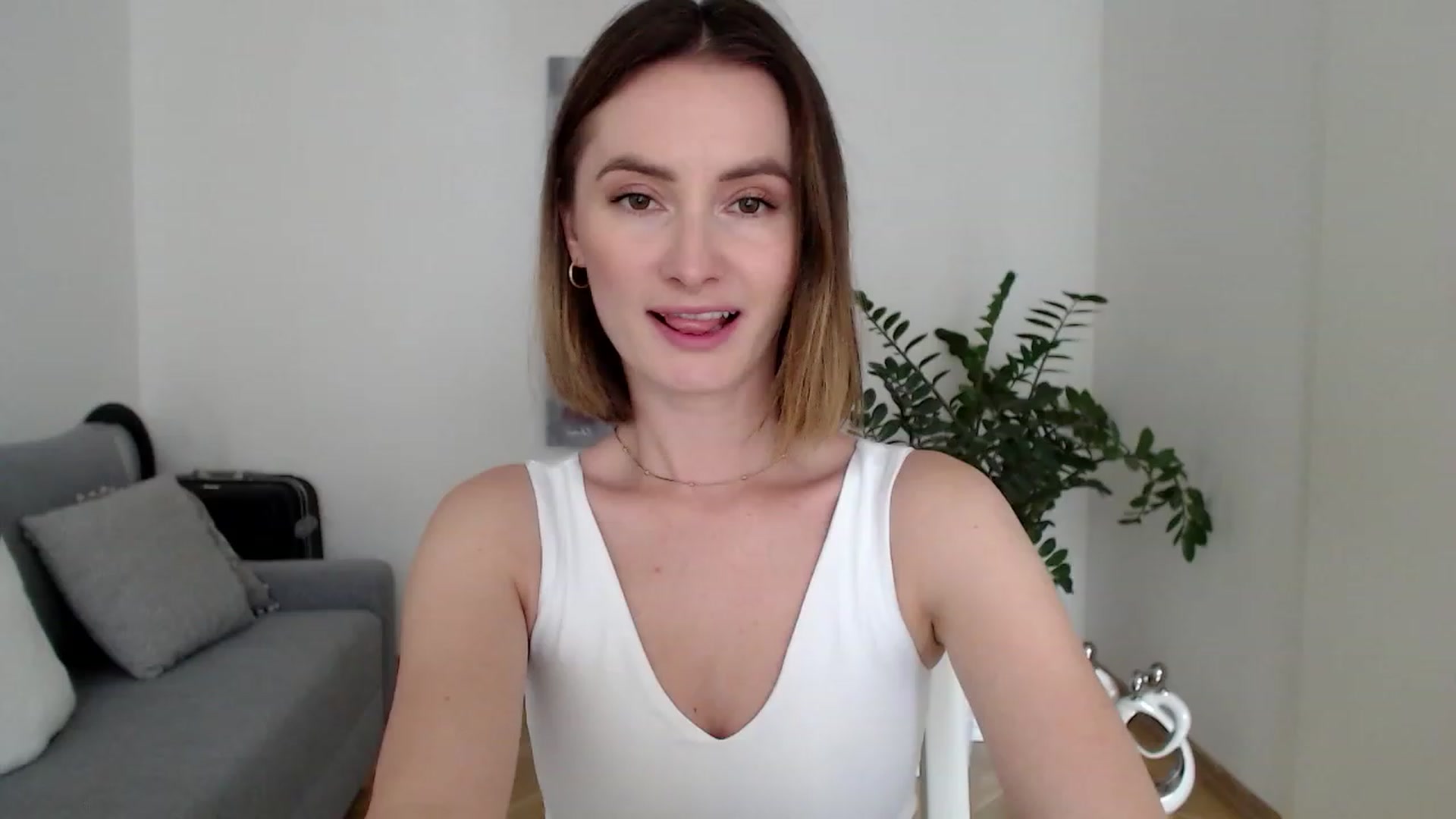 Gallery image thumbnail from PerlaBella's myfreecams stream on, 07/14/2023, 13:16 image 17 of 20
