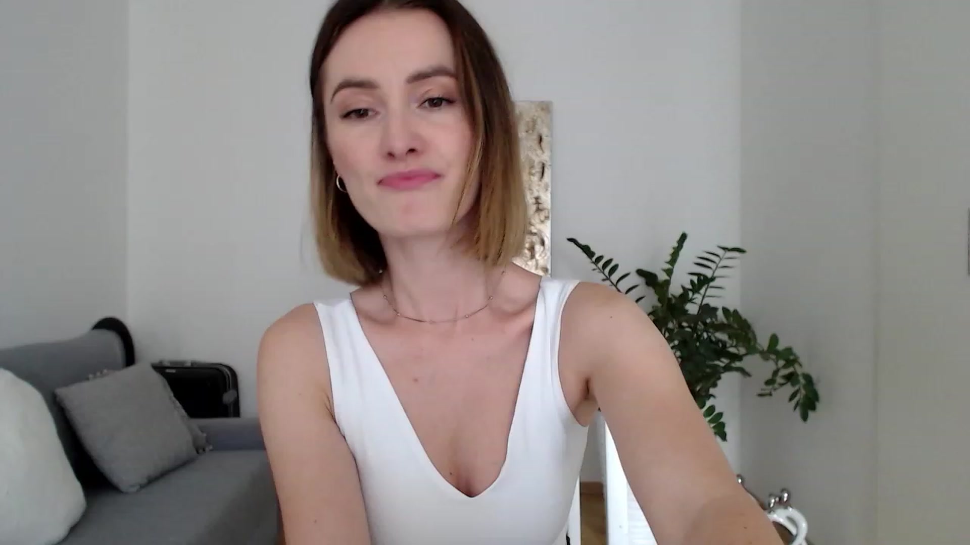 Gallery image thumbnail from PerlaBella's myfreecams stream on, 07/14/2023, 13:16 image 11 of 20