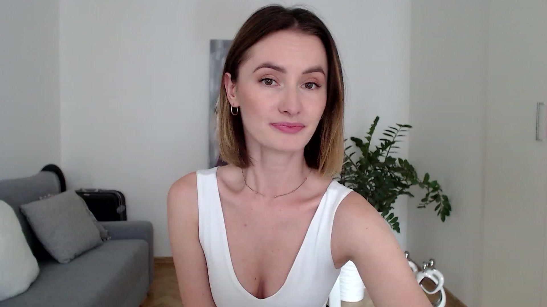 Gallery image thumbnail from PerlaBella's myfreecams stream on, 07/14/2023, 13:16 image 2 of 20