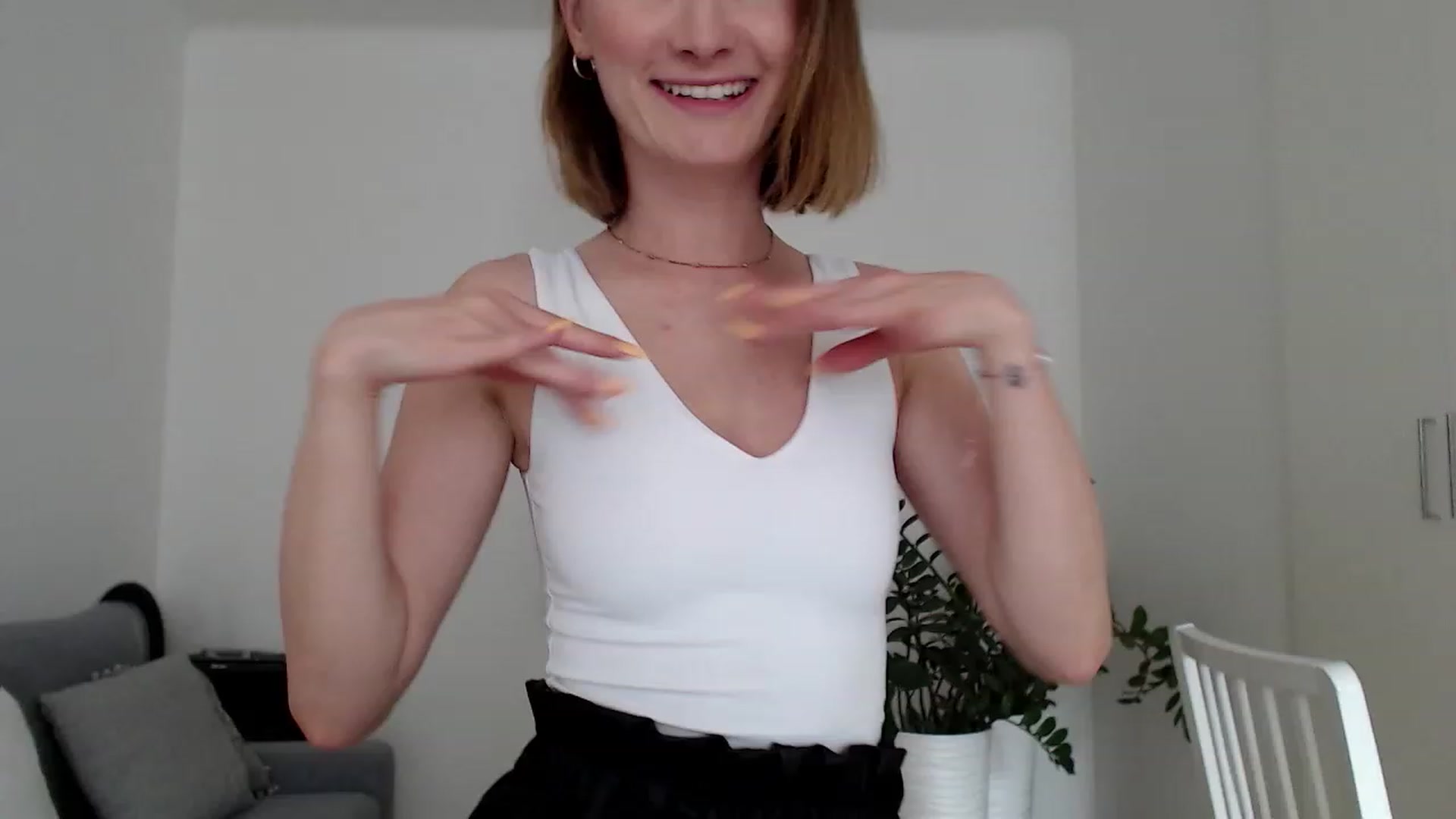 Gallery image thumbnail from PerlaBella's myfreecams stream on, 07/14/2023, 13:16 image 8 of 20