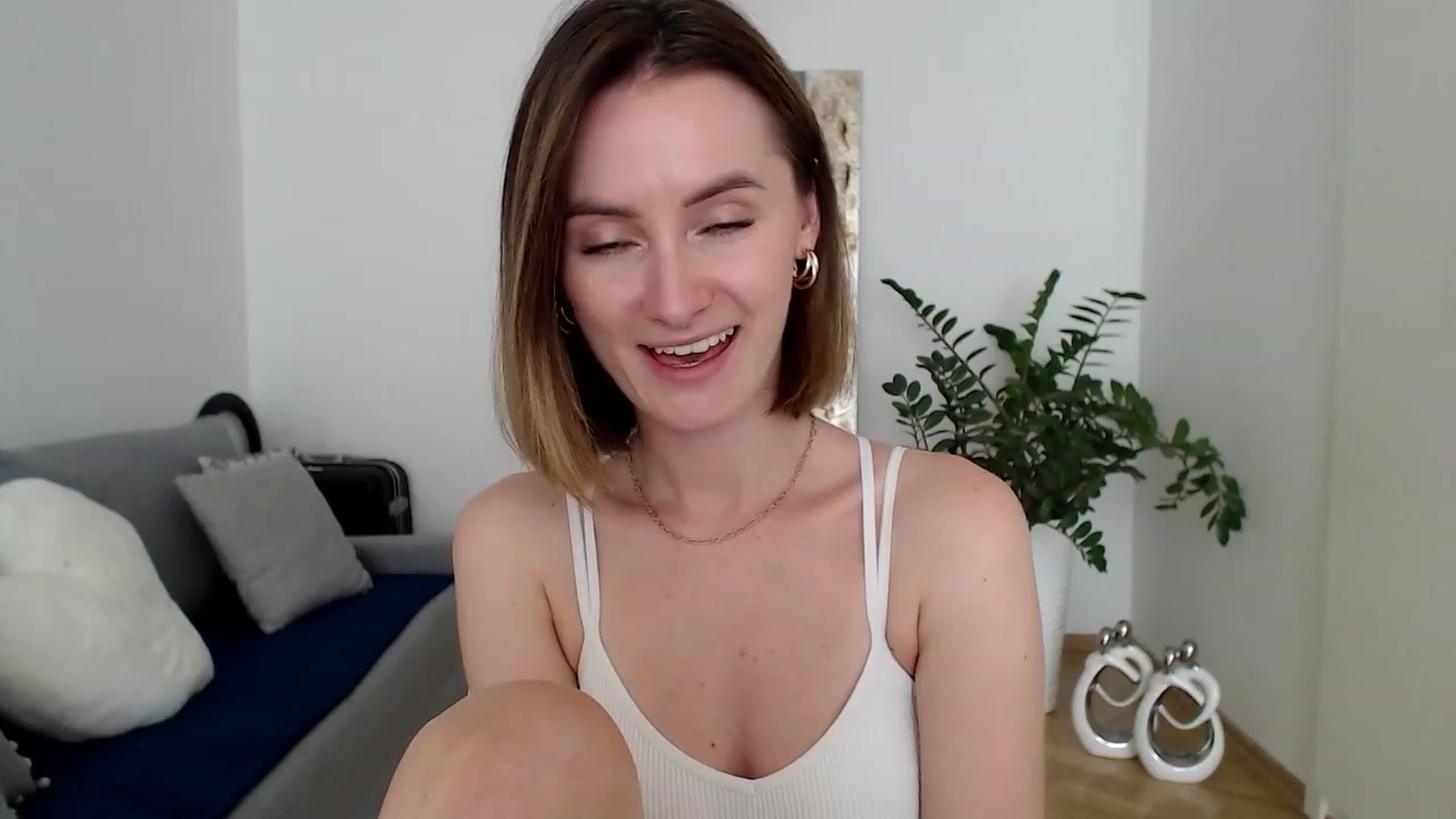 Gallery image thumbnail from PerlaBella's myfreecams stream on, 07/17/2023, 11:42 image 20 of 20