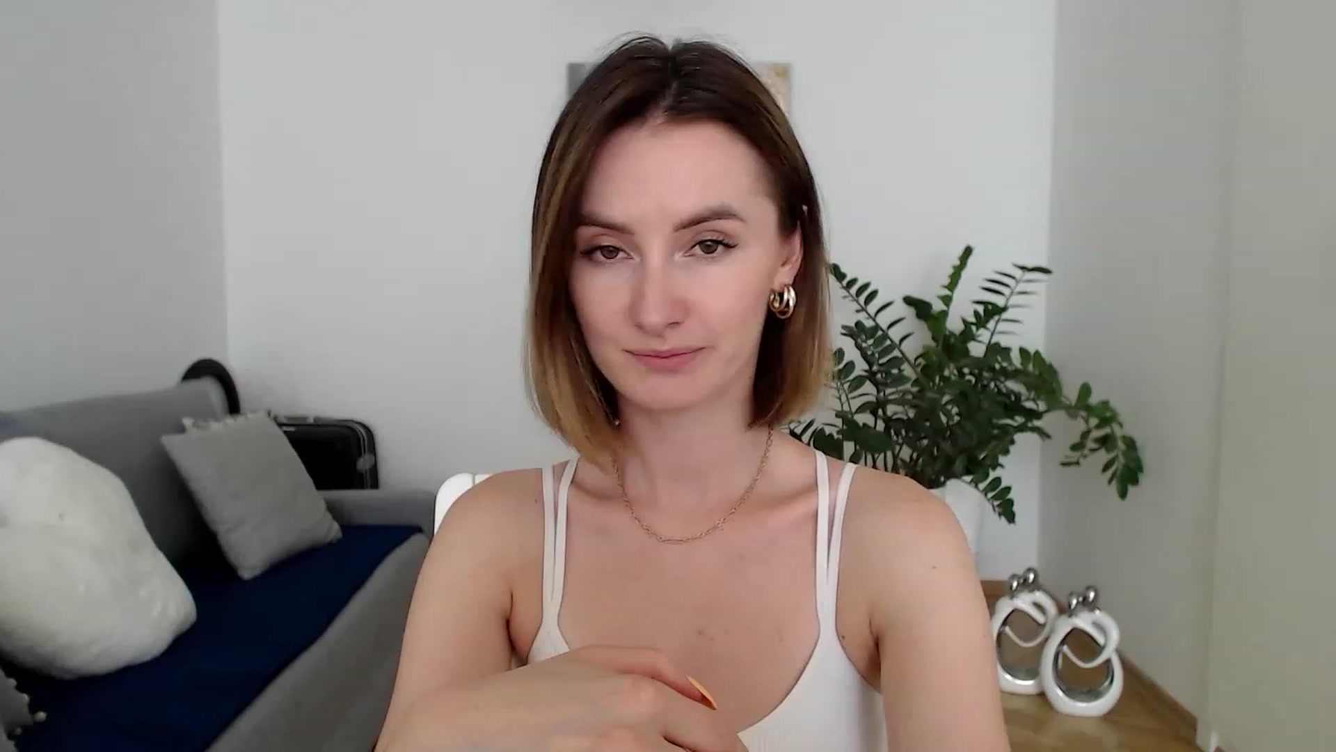 Gallery image thumbnail from PerlaBella's myfreecams stream on, 07/17/2023, 11:42 image 18 of 20