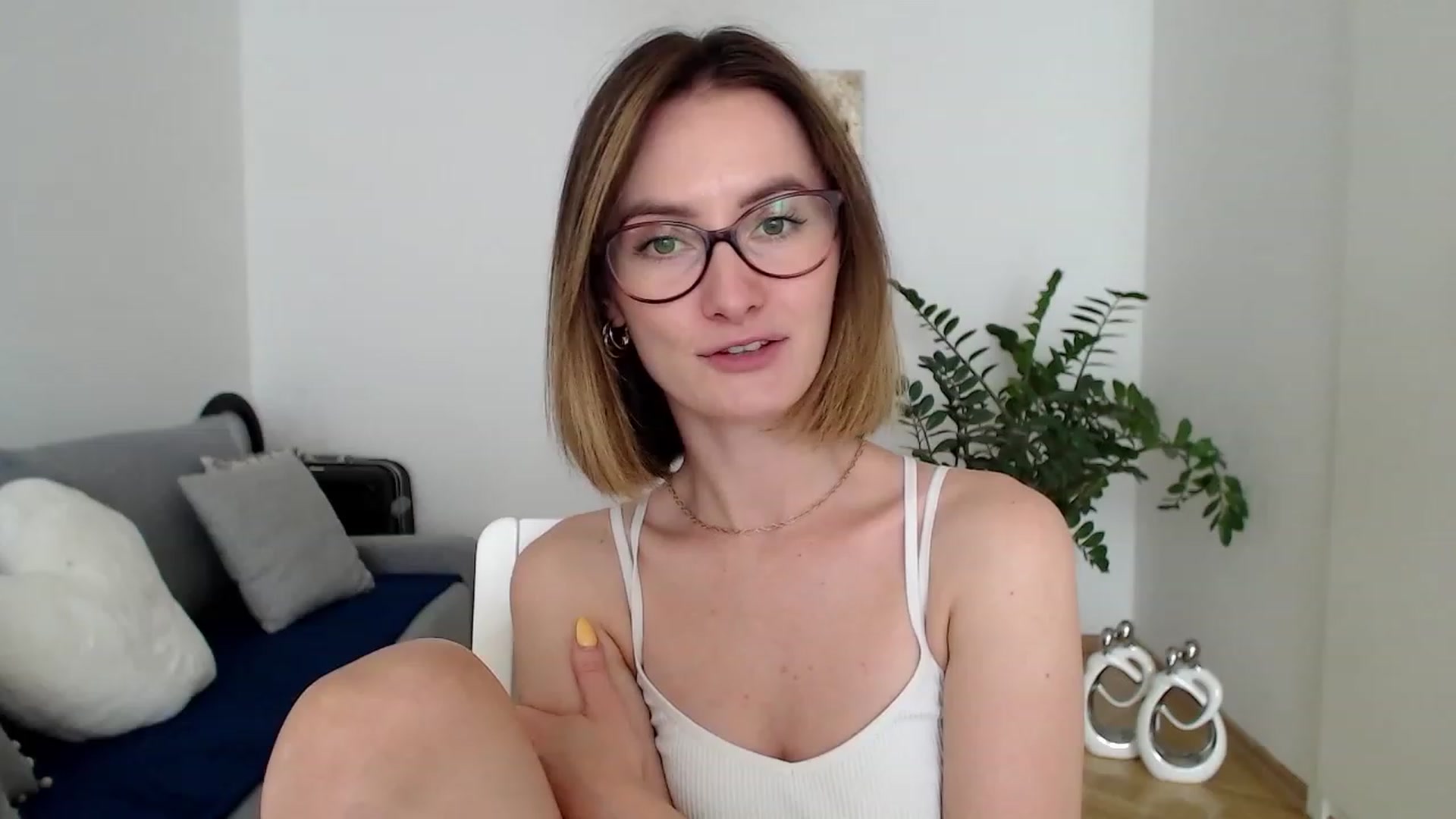 Gallery image thumbnail from PerlaBella's myfreecams stream on, 07/17/2023, 11:42 image 3 of 20
