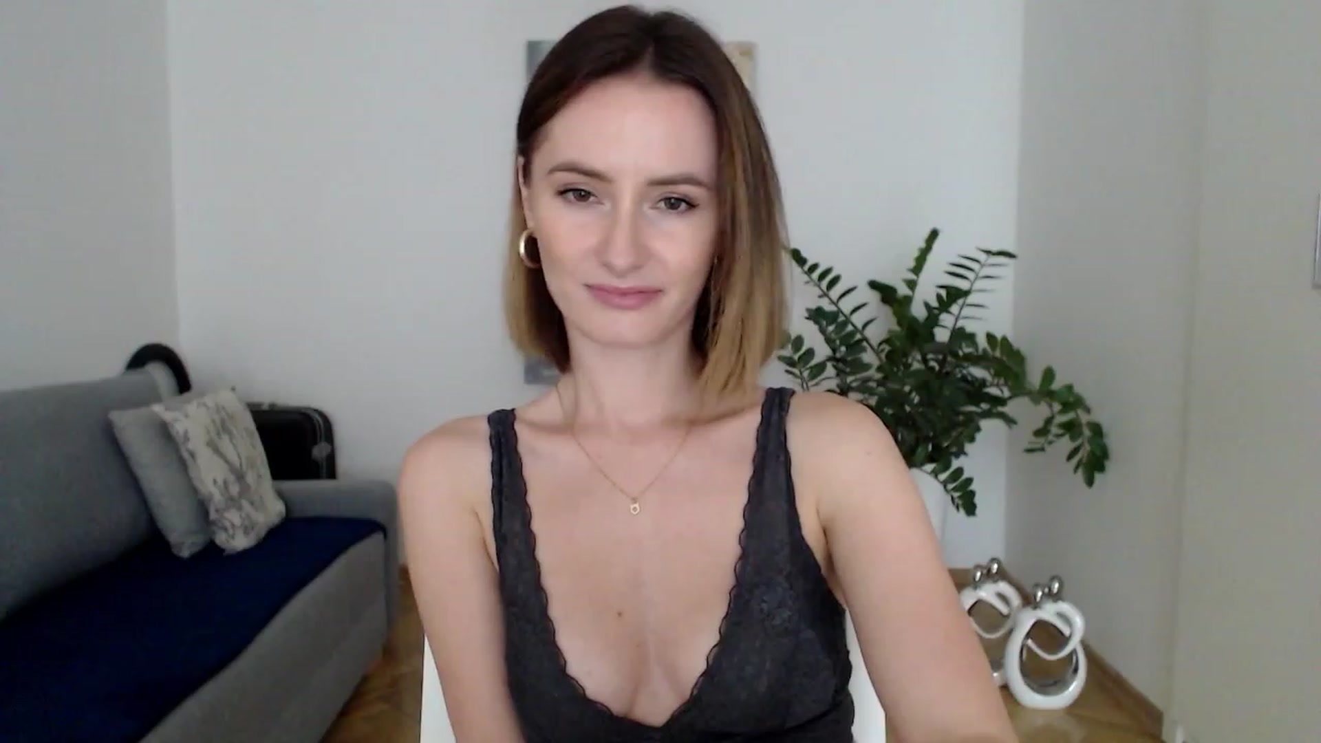 Gallery image thumbnail from PerlaBella's myfreecams stream on, 07/26/2023, 12:33 image 16 of 20