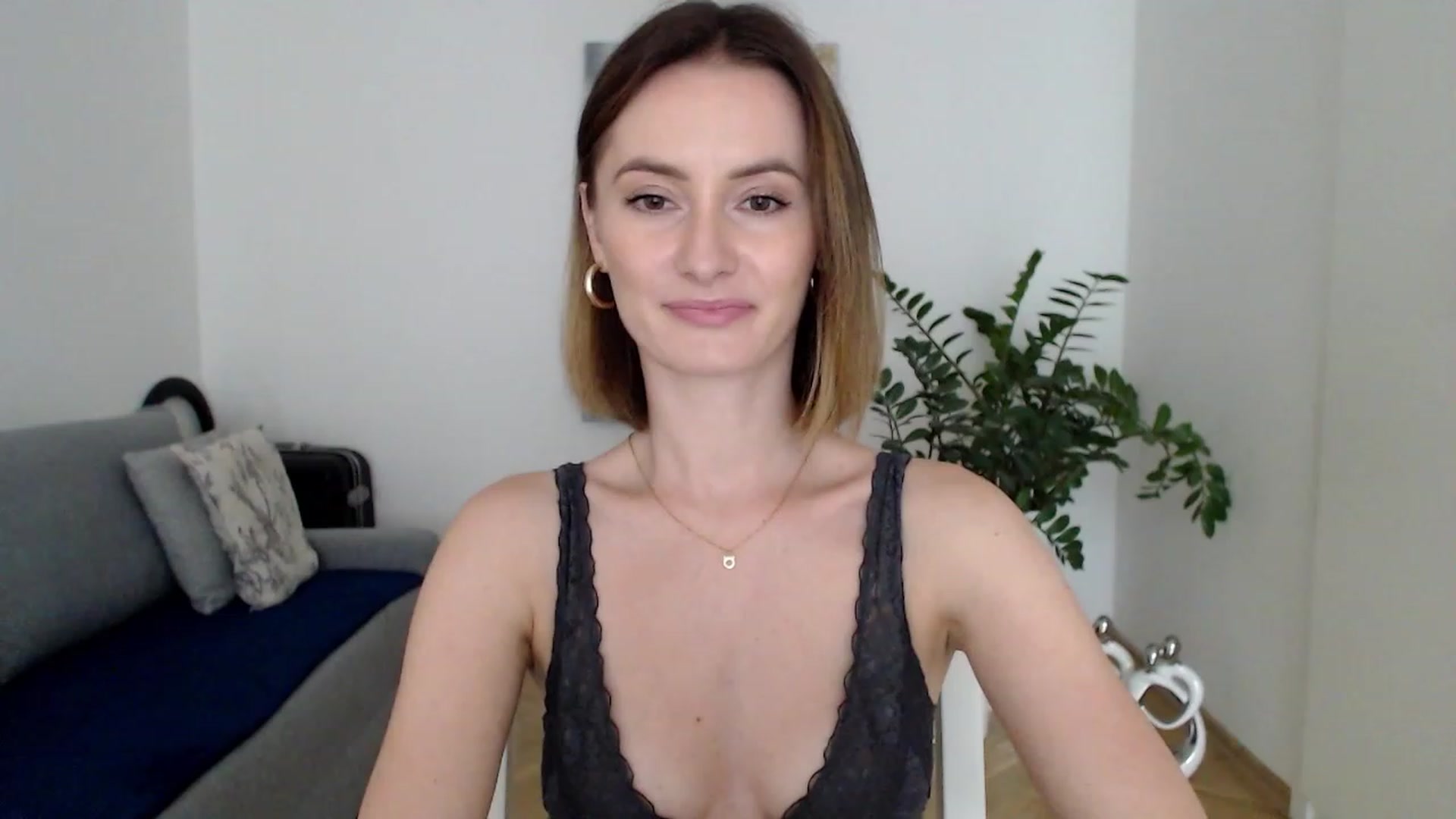 Gallery image thumbnail from PerlaBella's myfreecams stream on, 07/26/2023, 12:33 image 17 of 20