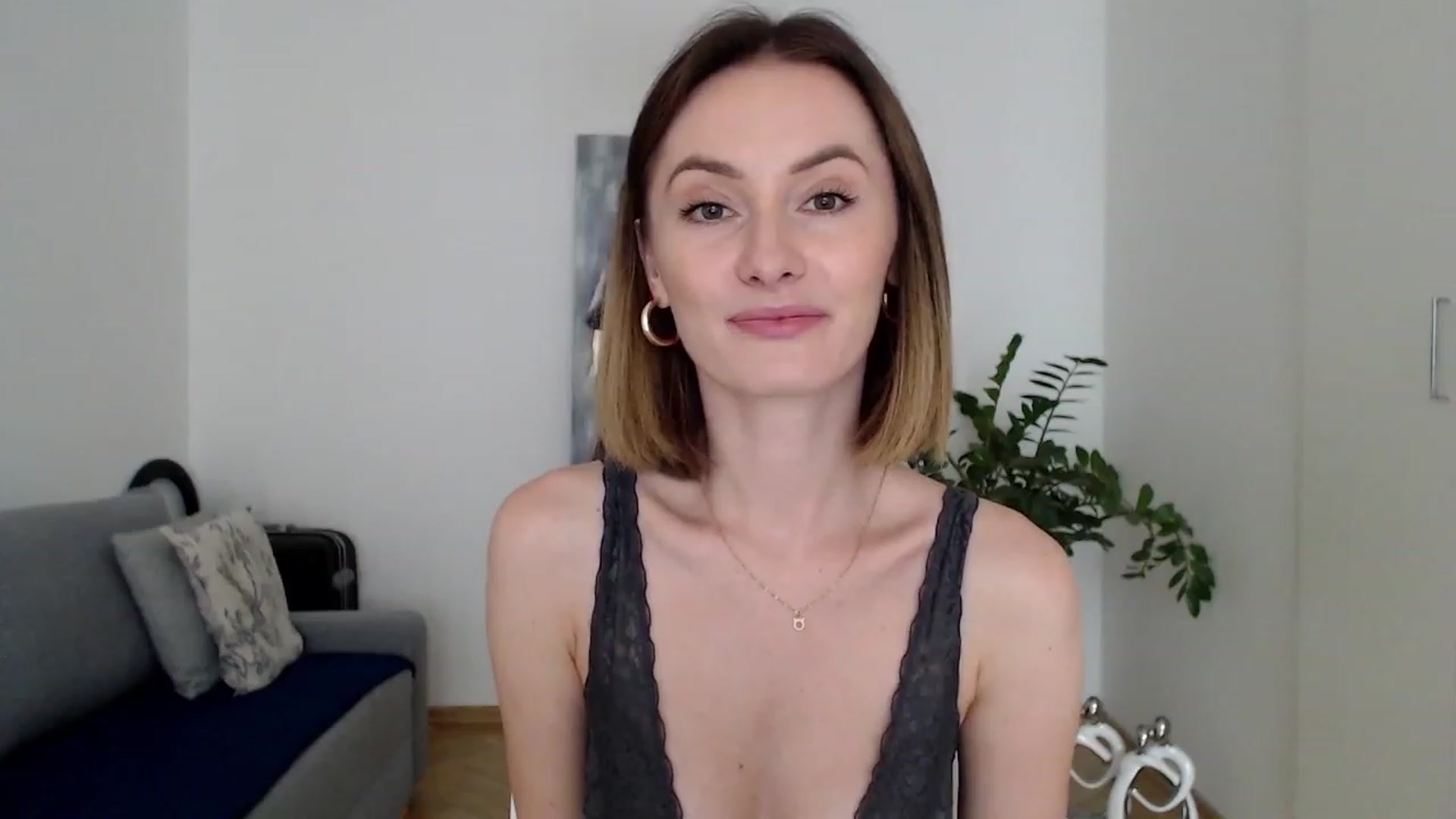 Gallery image thumbnail from PerlaBella's myfreecams stream on, 07/26/2023, 13:12 image 3 of 20