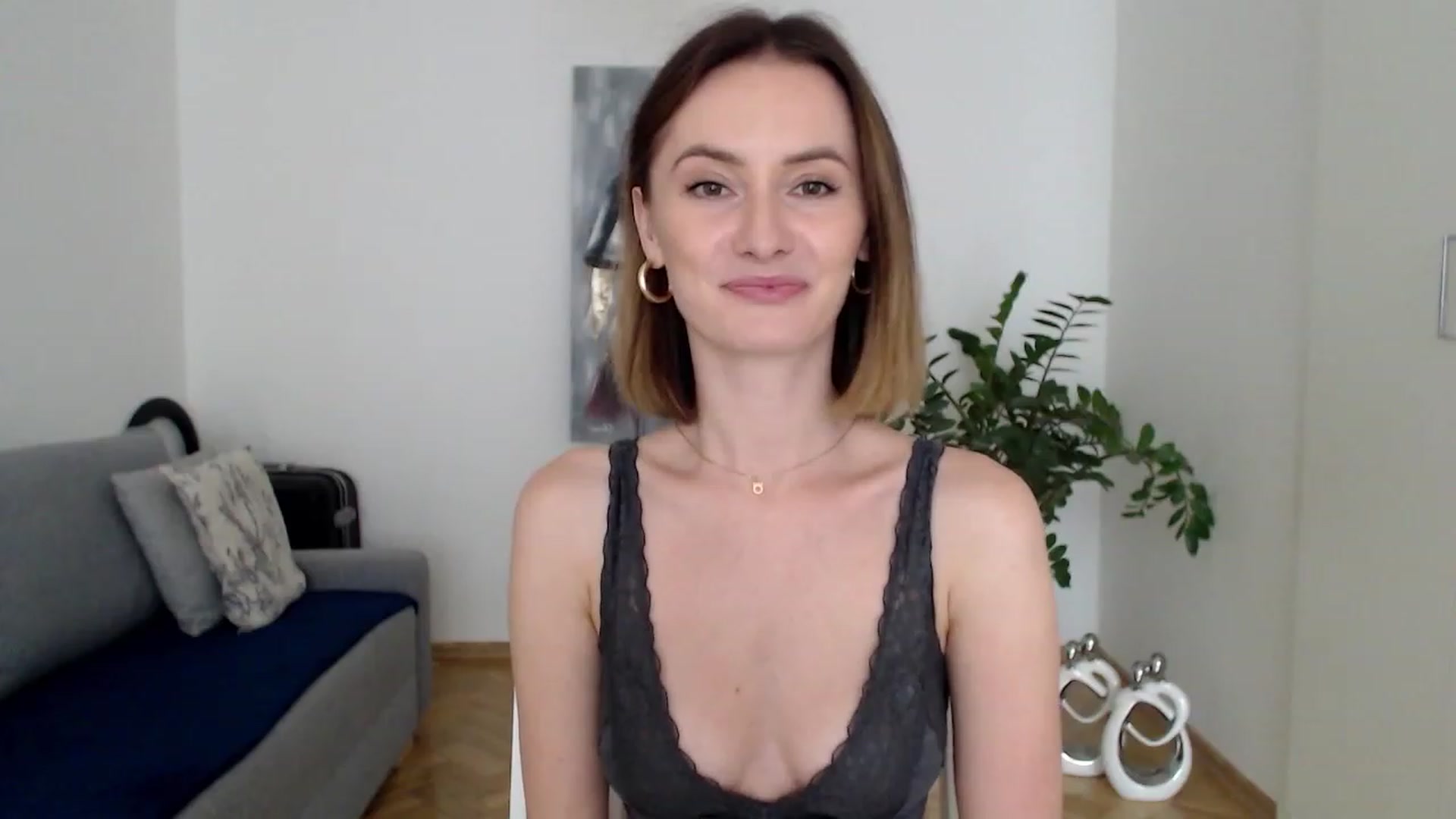 Gallery image thumbnail from PerlaBella's myfreecams stream on, 07/26/2023, 13:12 image 7 of 20