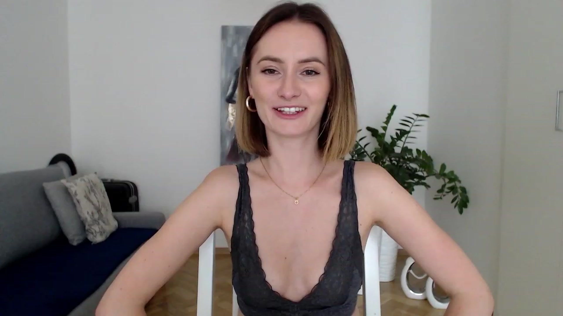 Gallery image thumbnail from PerlaBella's myfreecams stream on, 07/26/2023, 13:12 image 4 of 20
