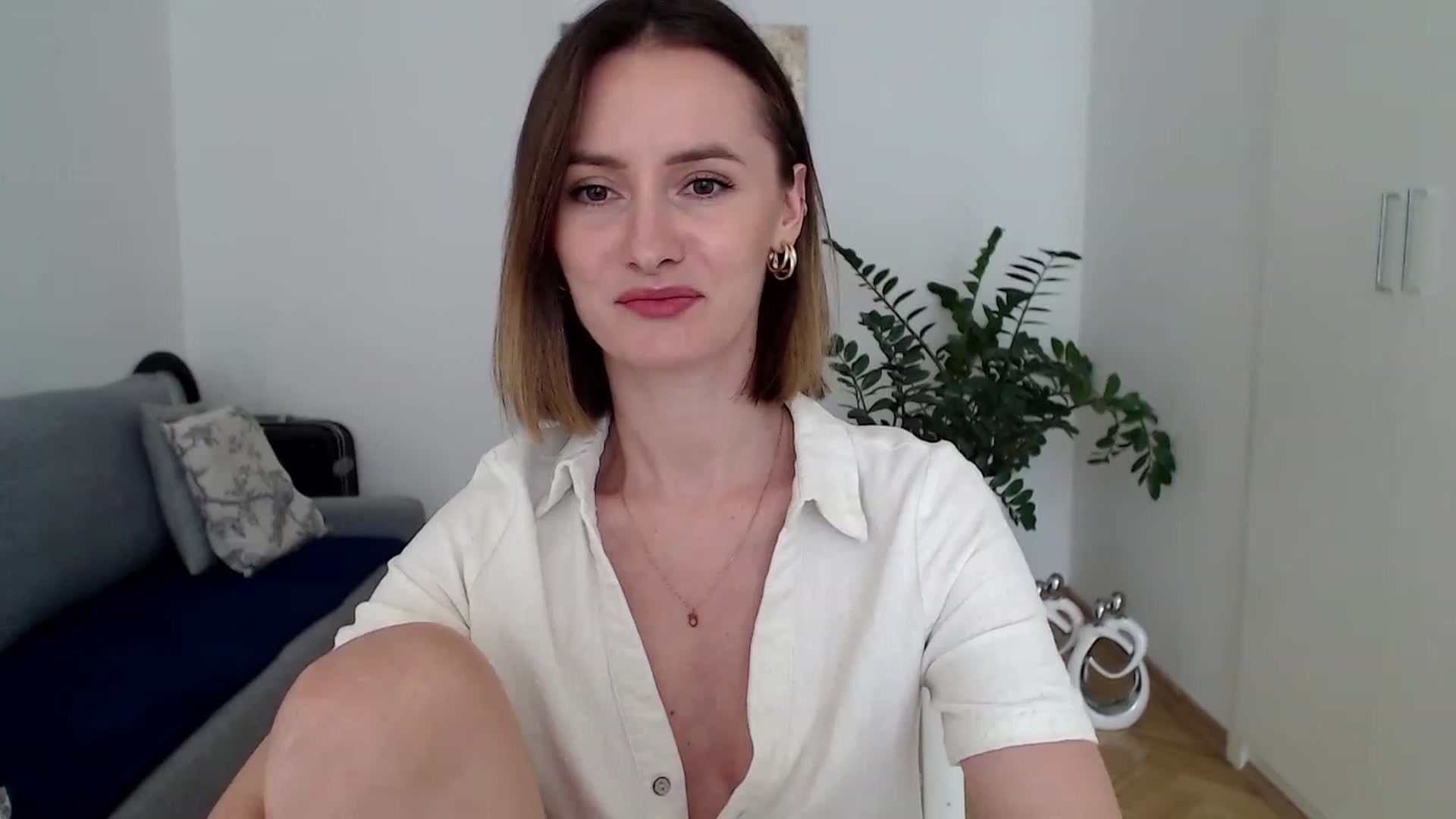 Gallery image thumbnail from PerlaBella's myfreecams stream on, 07/27/2023, 12:30 image 12 of 20