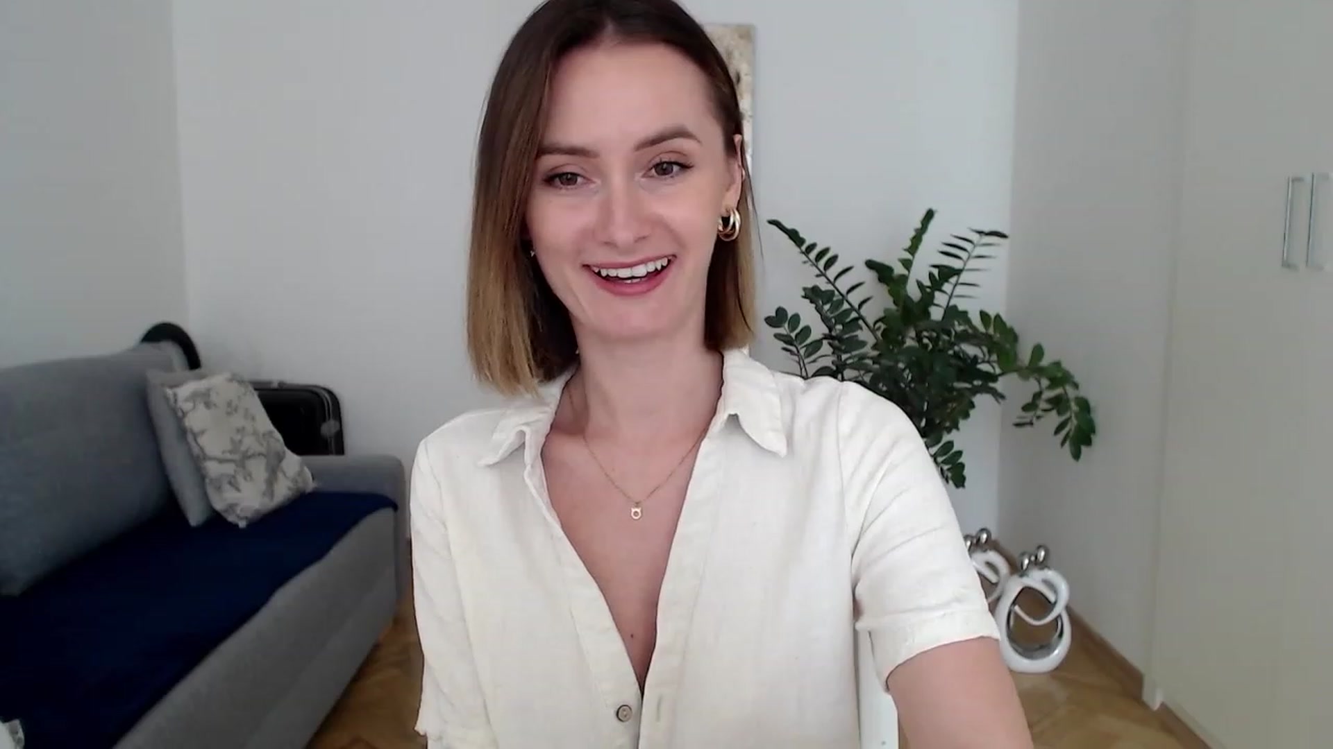 Gallery image thumbnail from PerlaBella's myfreecams stream on, 07/27/2023, 12:30 image 19 of 20