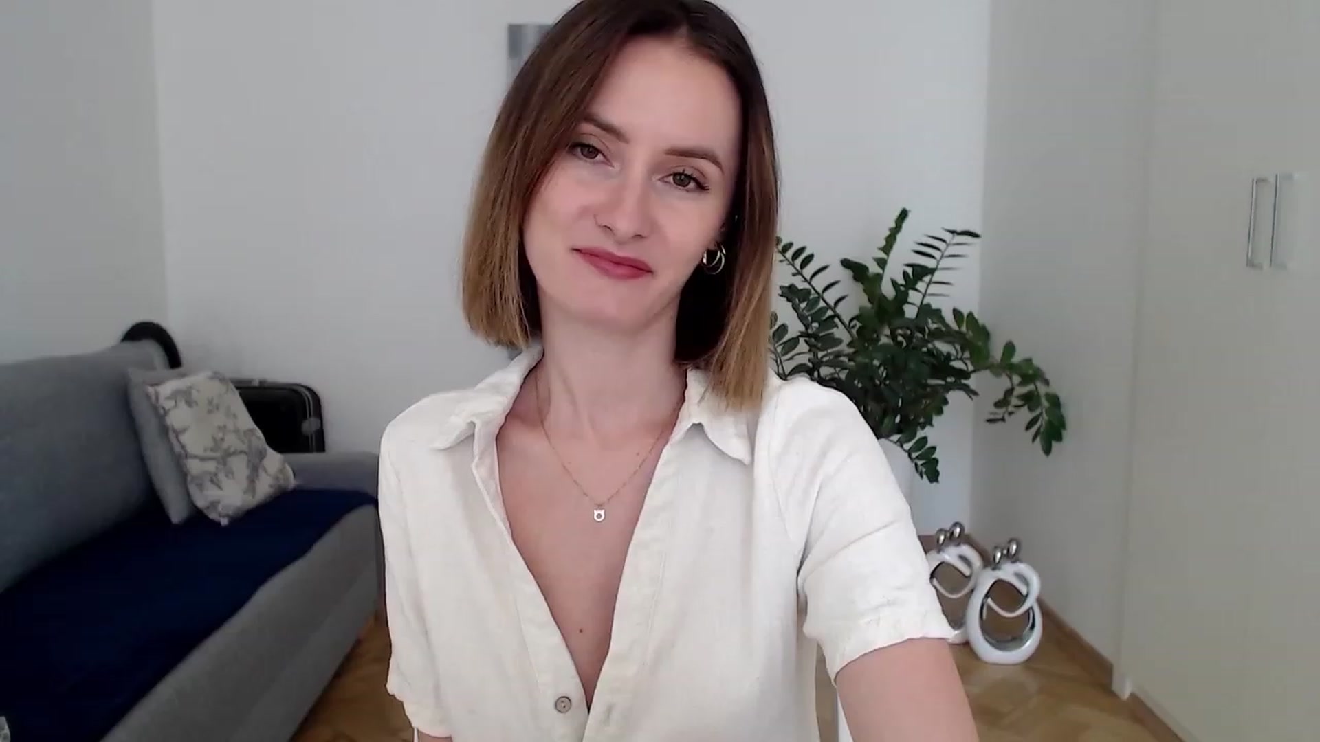 Gallery image thumbnail from PerlaBella's myfreecams stream on, 07/27/2023, 12:30 image 6 of 20