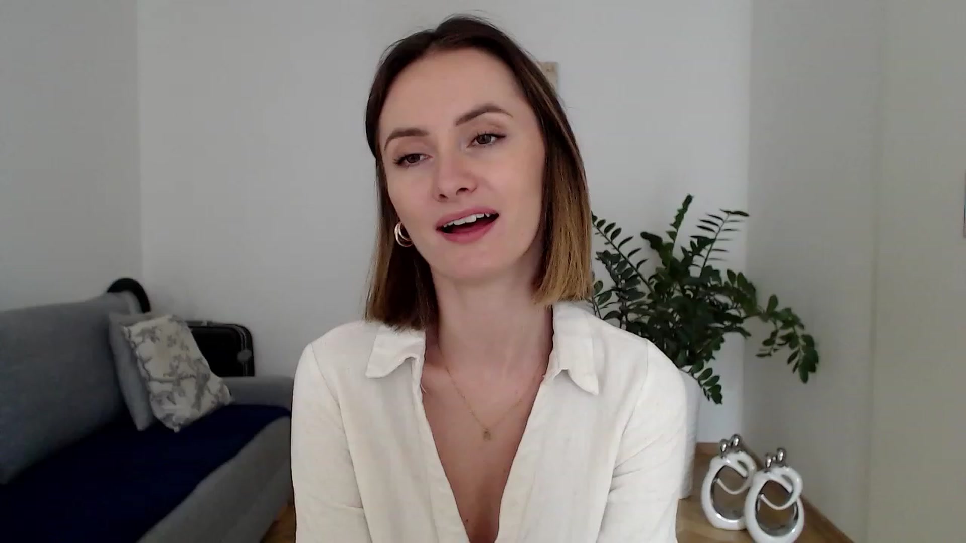 Gallery image thumbnail from PerlaBella's myfreecams stream on, 07/27/2023, 14:05 image 15 of 20