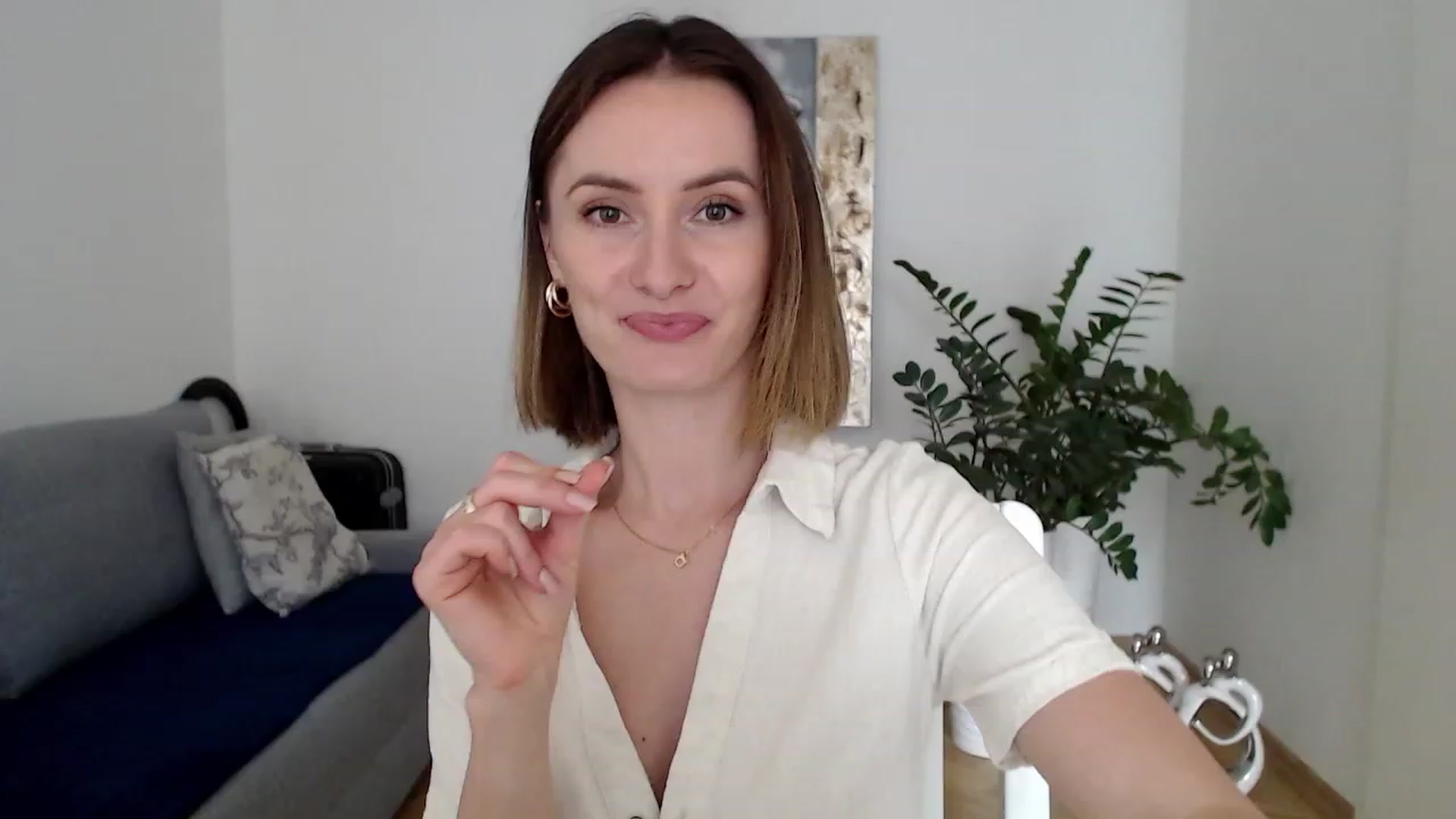 Gallery image thumbnail from PerlaBella's myfreecams stream on, 07/27/2023, 14:05 image 19 of 20