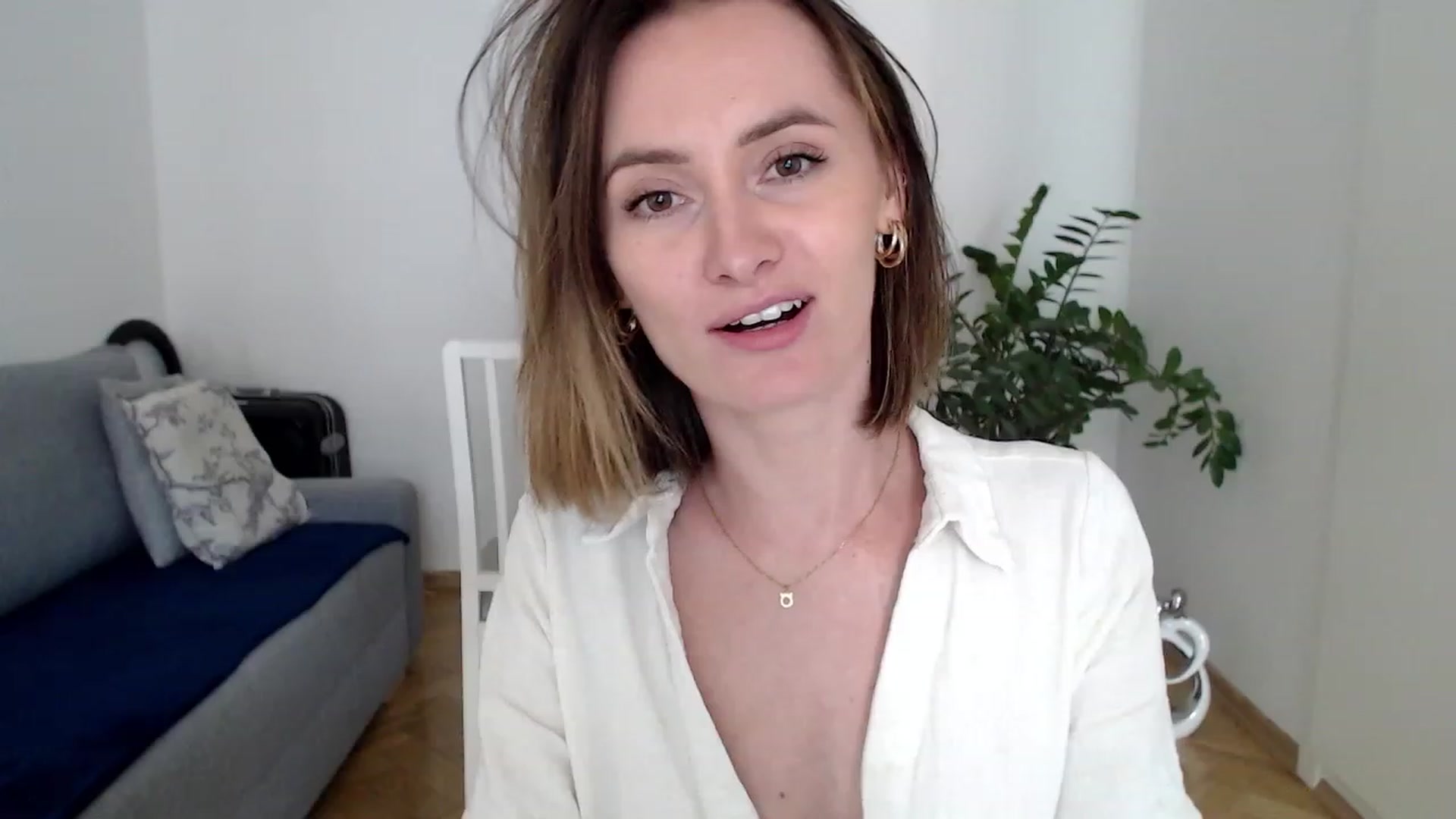 Gallery image thumbnail from PerlaBella's myfreecams stream on, 07/27/2023, 15:38 image 19 of 20