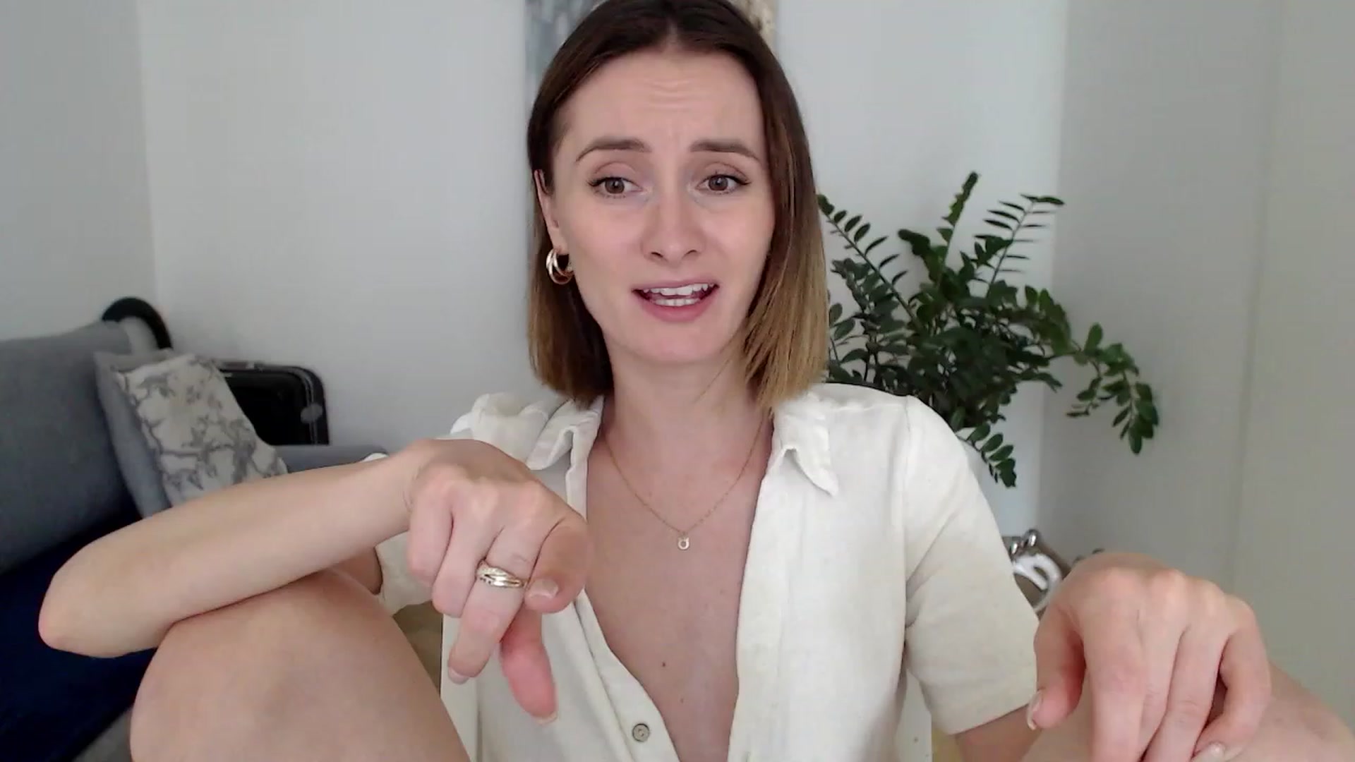 Gallery image thumbnail from PerlaBella's myfreecams stream on, 07/27/2023, 15:38 image 17 of 20