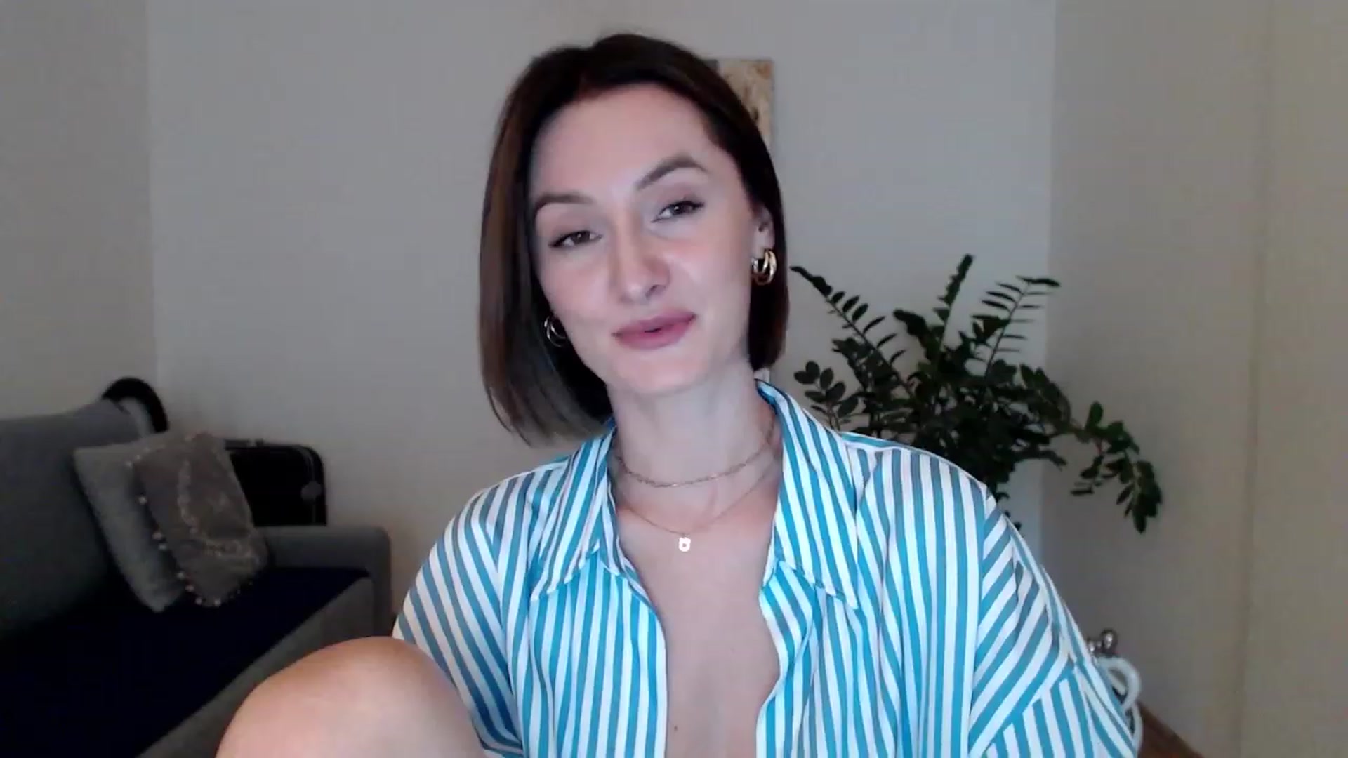 Gallery image thumbnail from PerlaBella's myfreecams stream on, 07/28/2023, 18:13 image 20 of 20