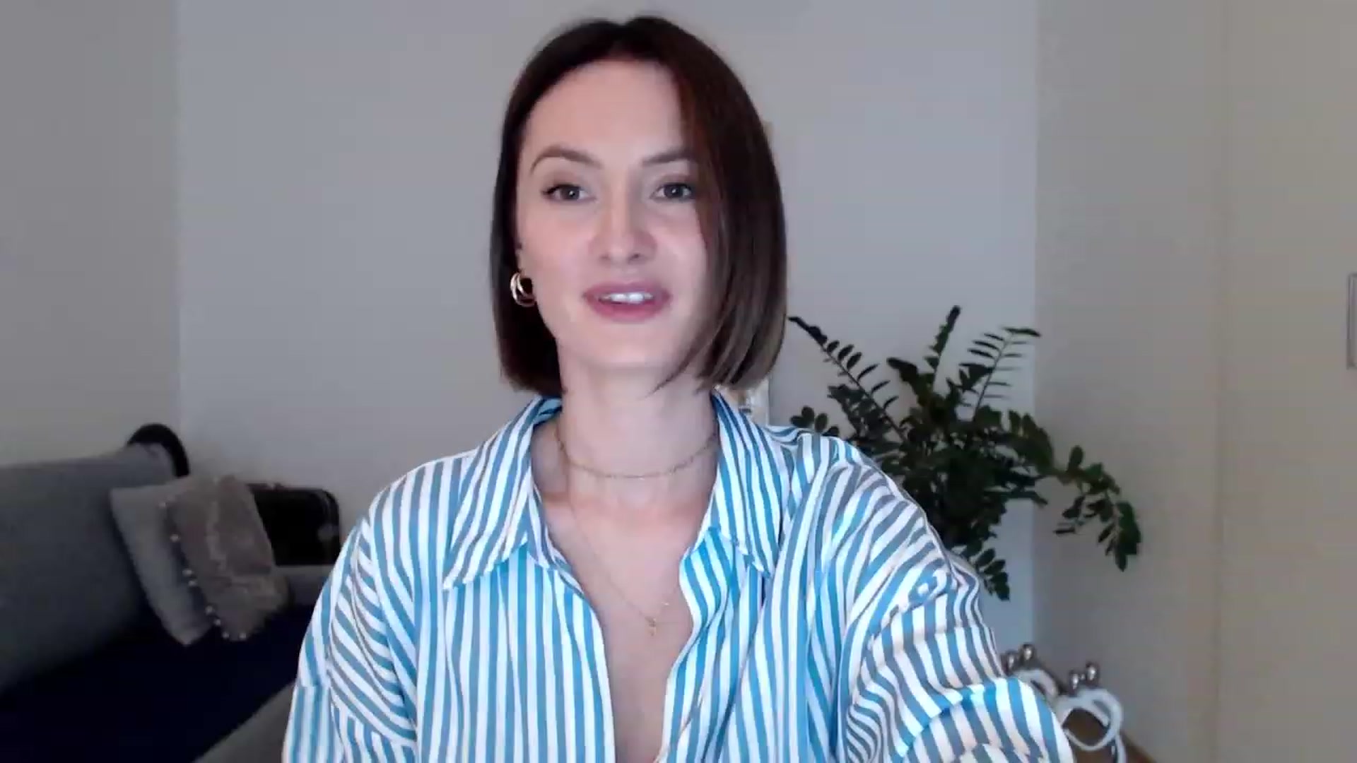Gallery image thumbnail from PerlaBella's myfreecams stream on, 07/28/2023, 18:13 image 7 of 20