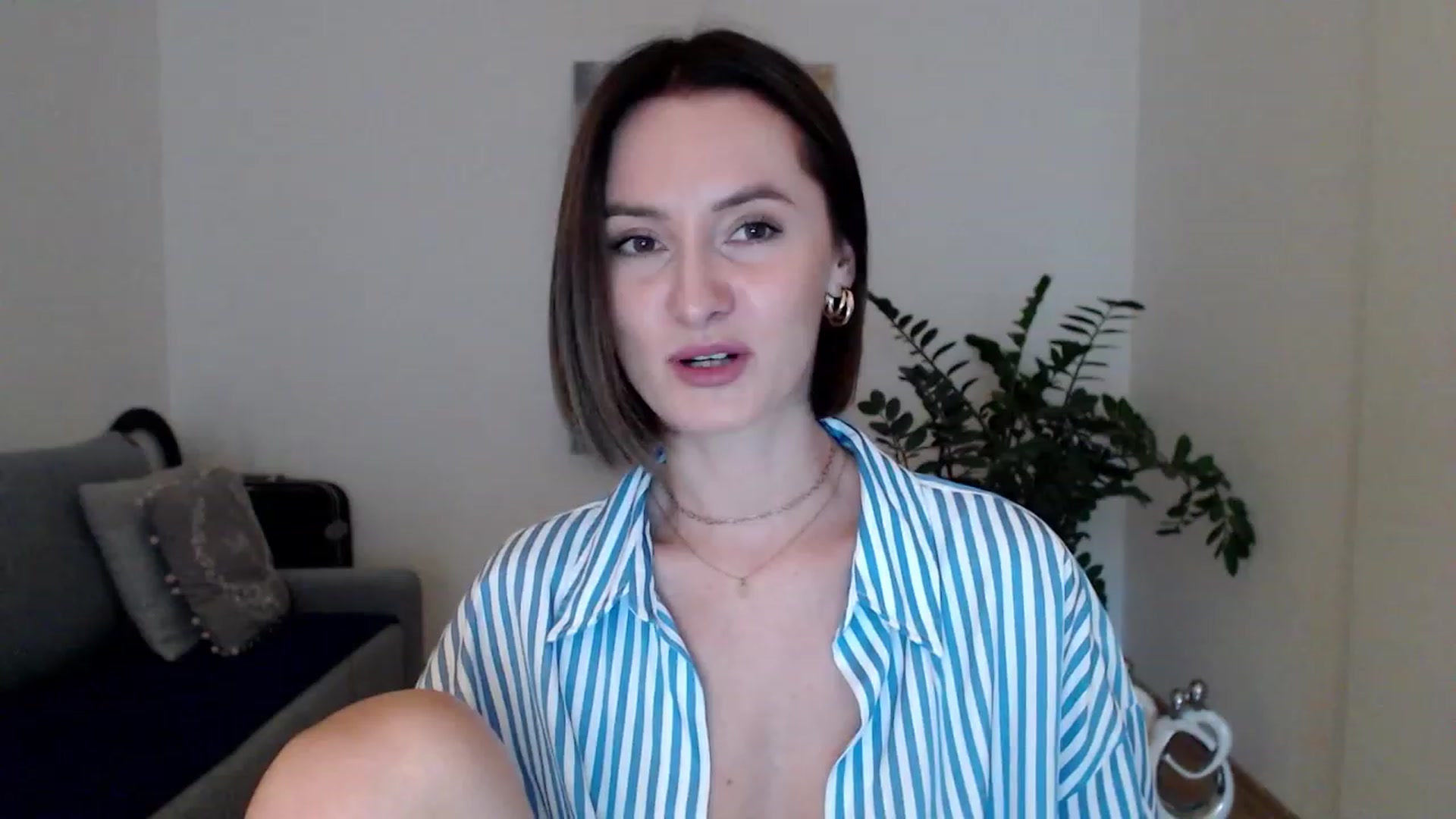 Gallery image thumbnail from PerlaBella's myfreecams stream on, 07/28/2023, 18:13 image 19 of 20