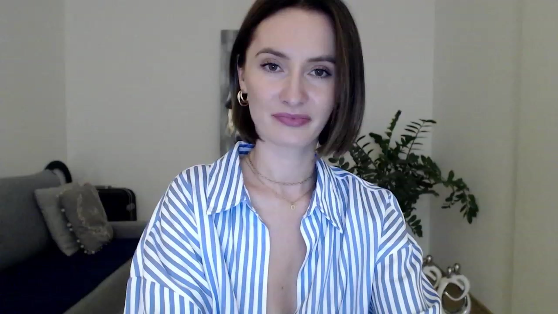 Gallery image thumbnail from PerlaBella's myfreecams stream on, 07/28/2023, 19:14 image 6 of 20
