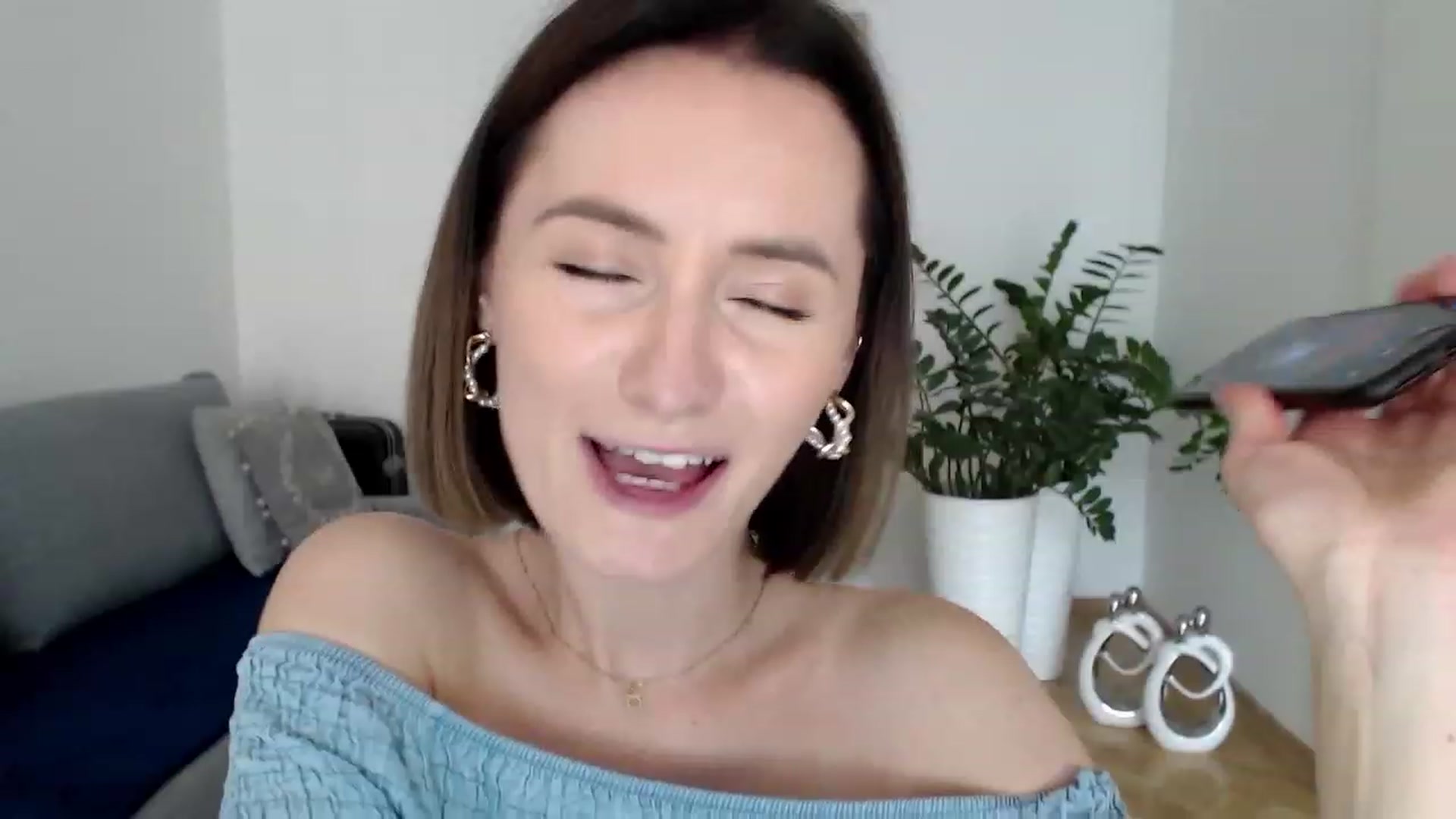 Gallery image thumbnail from PerlaBella's myfreecams stream on, 07/29/2023, 17:42 image 9 of 20