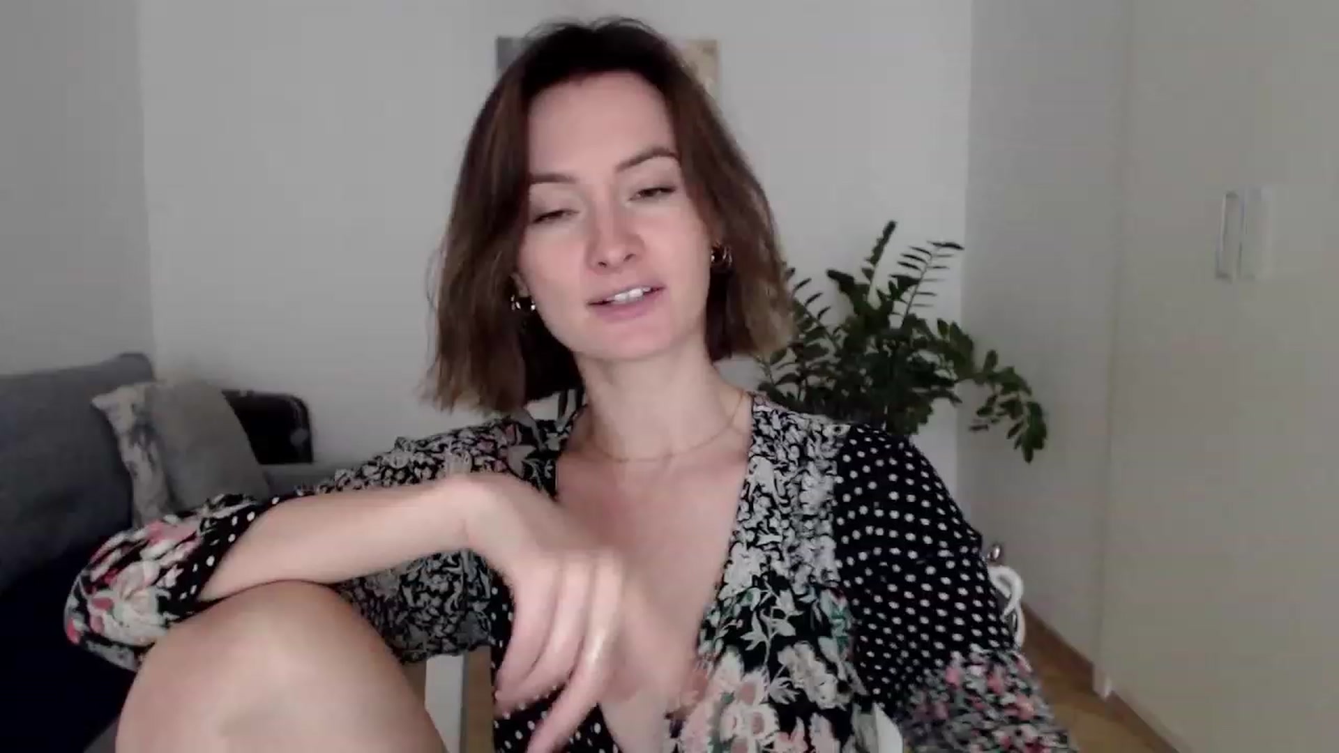 Gallery image thumbnail from PerlaBella's myfreecams stream on, 07/31/2023, 17:04 image 9 of 20